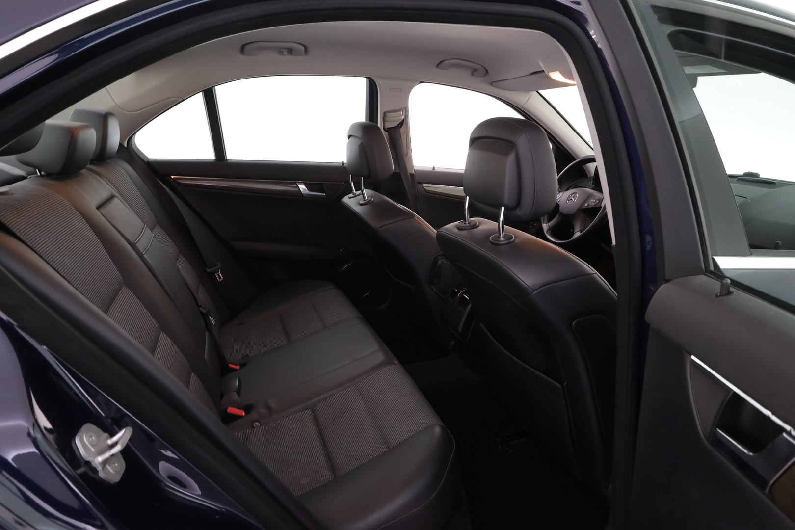 MERCEDES-BENZ C 2009