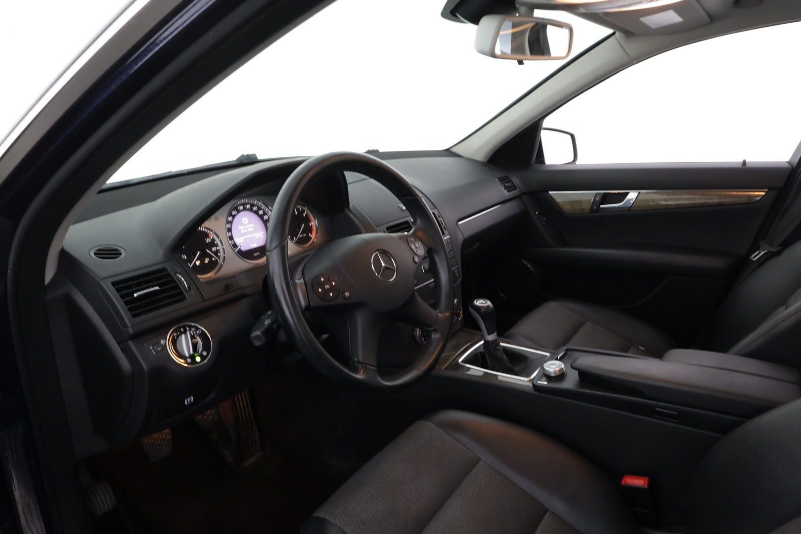 MERCEDES-BENZ C 2009