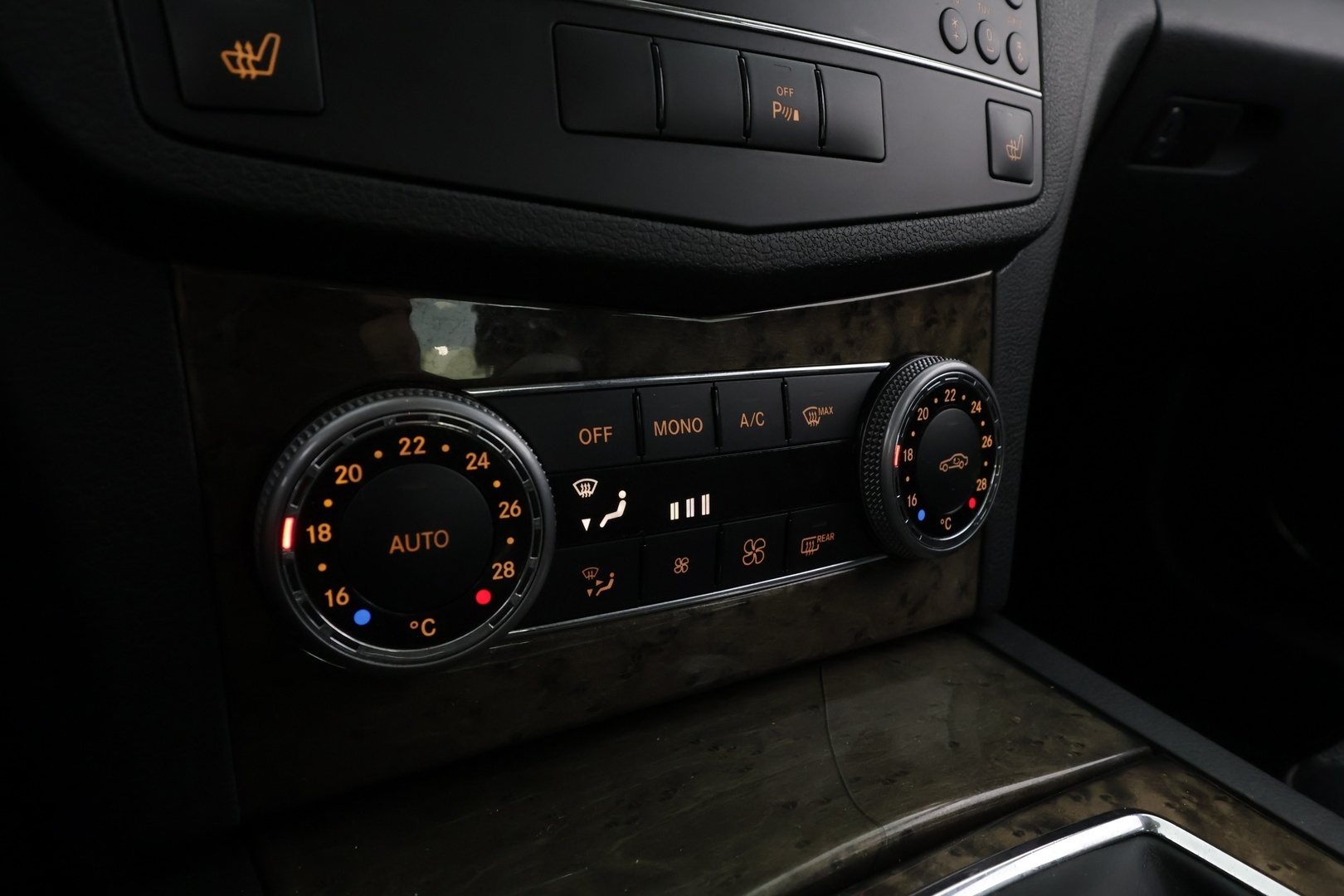 MERCEDES-BENZ C 2009