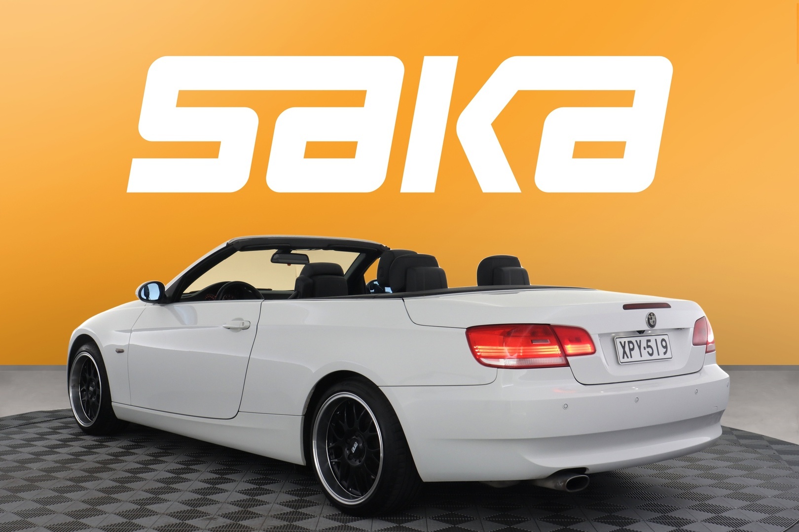 BMW 320 2009
