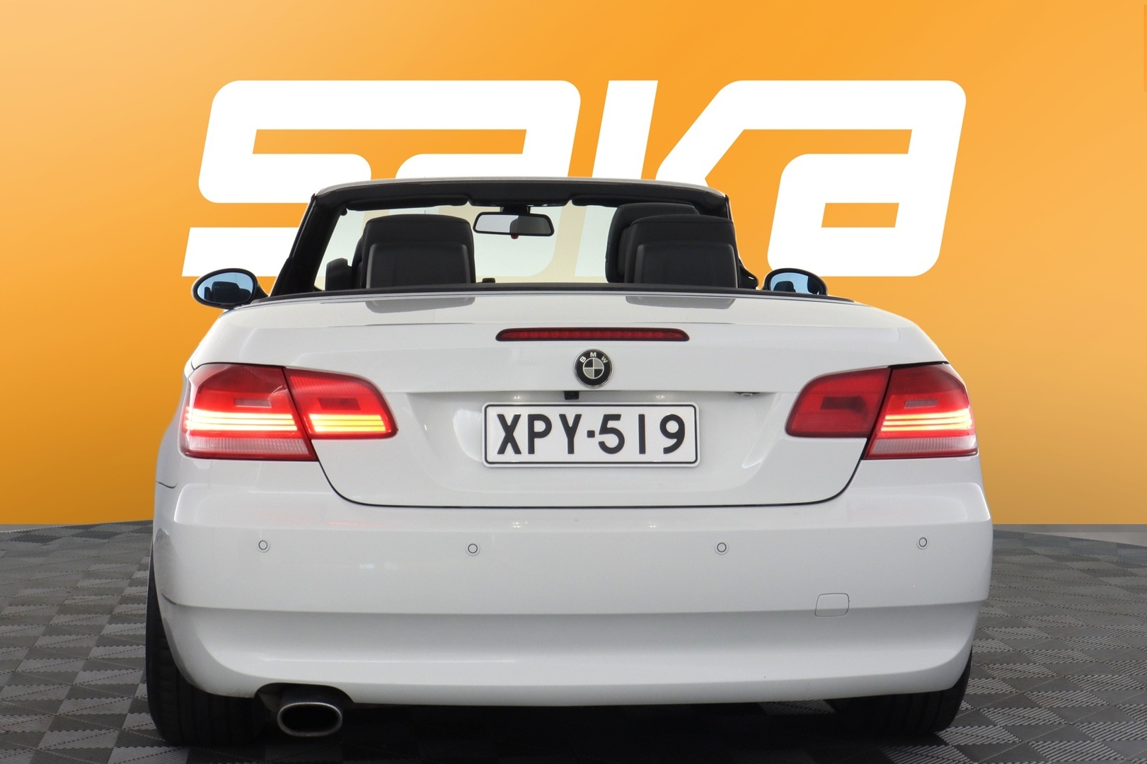 BMW 320 2009