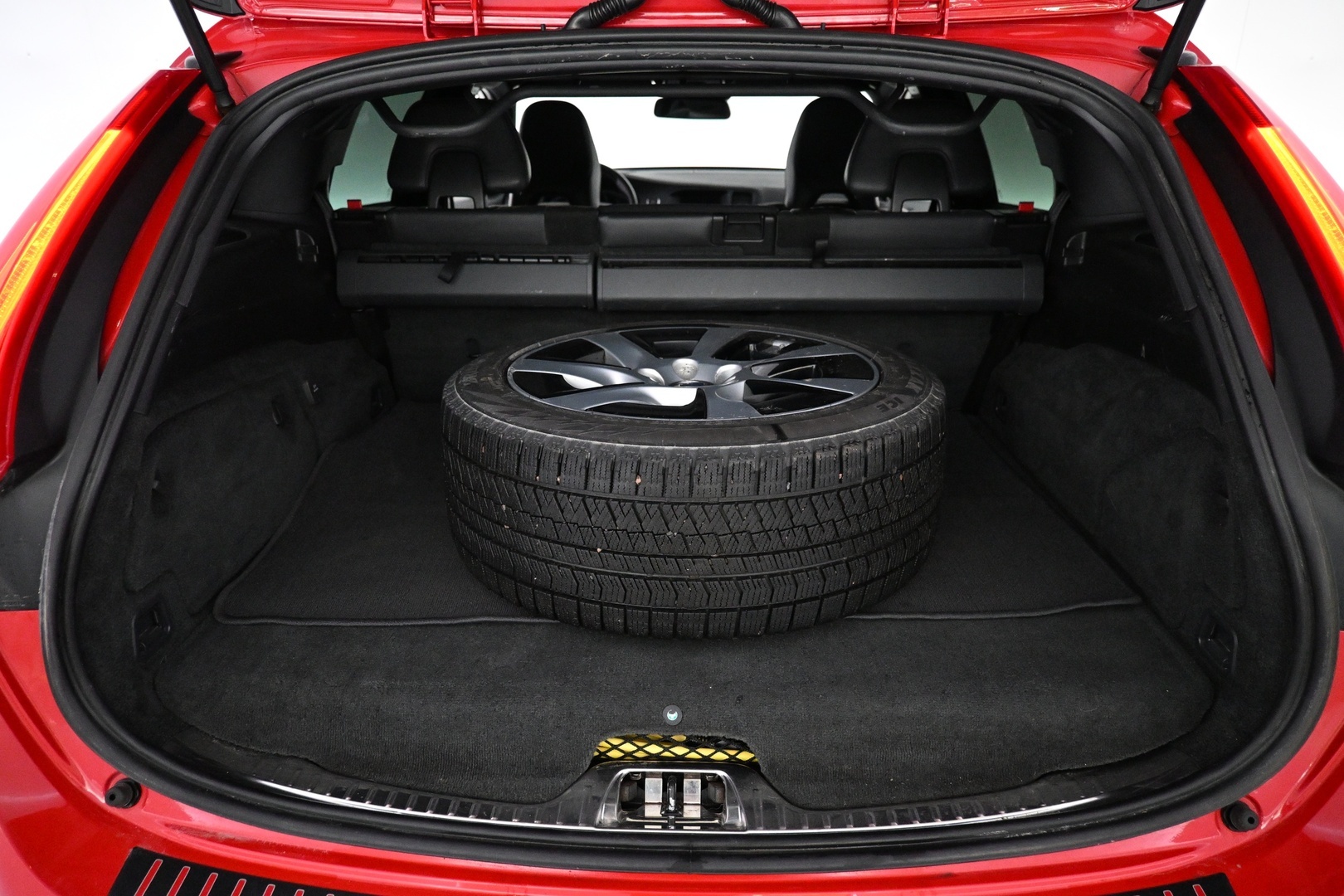 VOLVO V60 2015