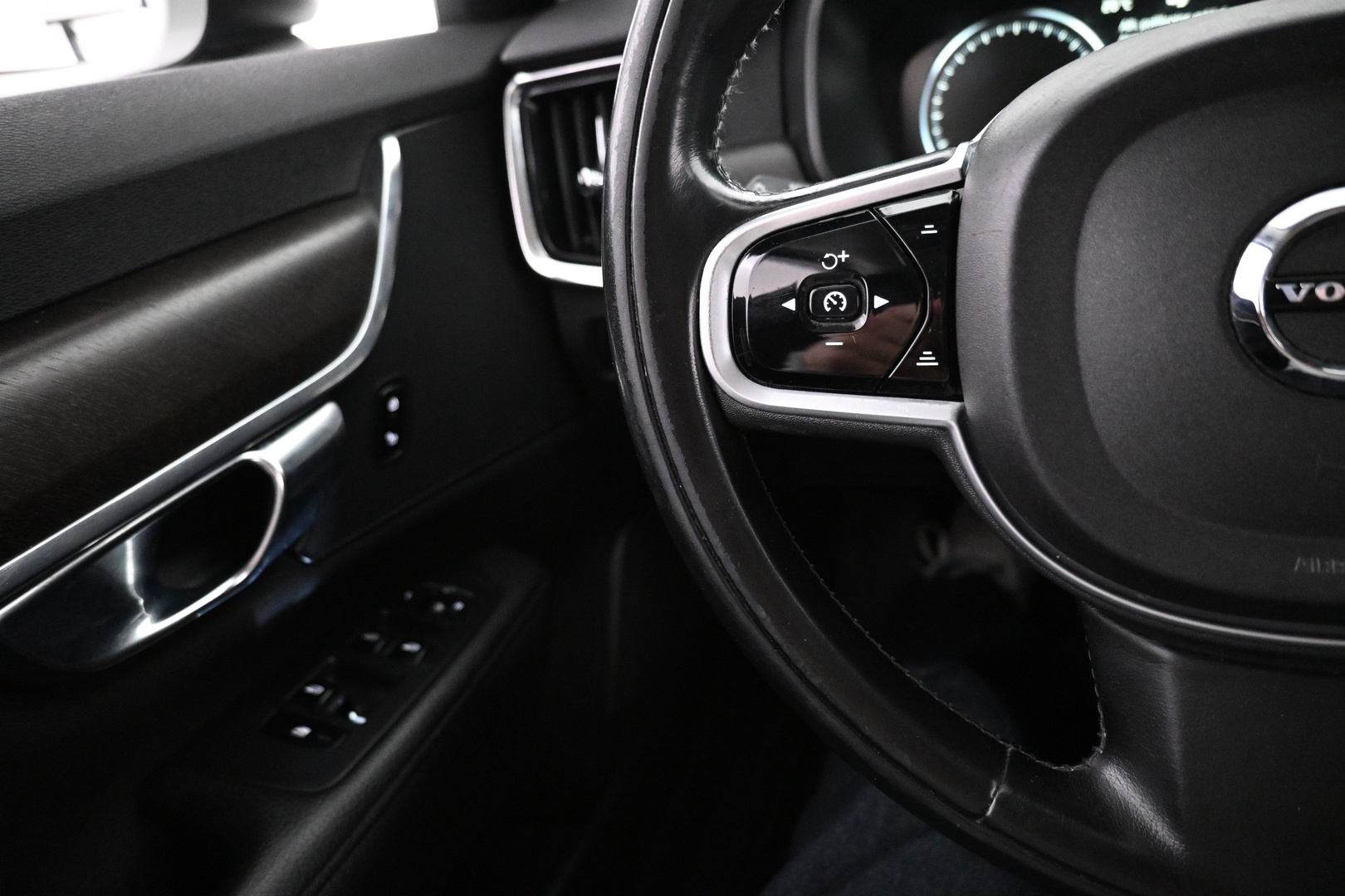 VOLVO V90 Cross Country 2019