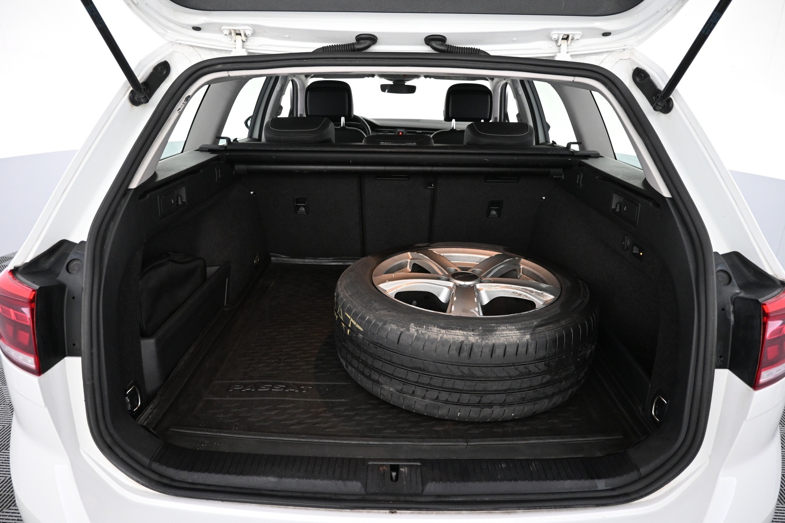 VOLKSWAGEN Passat 2020