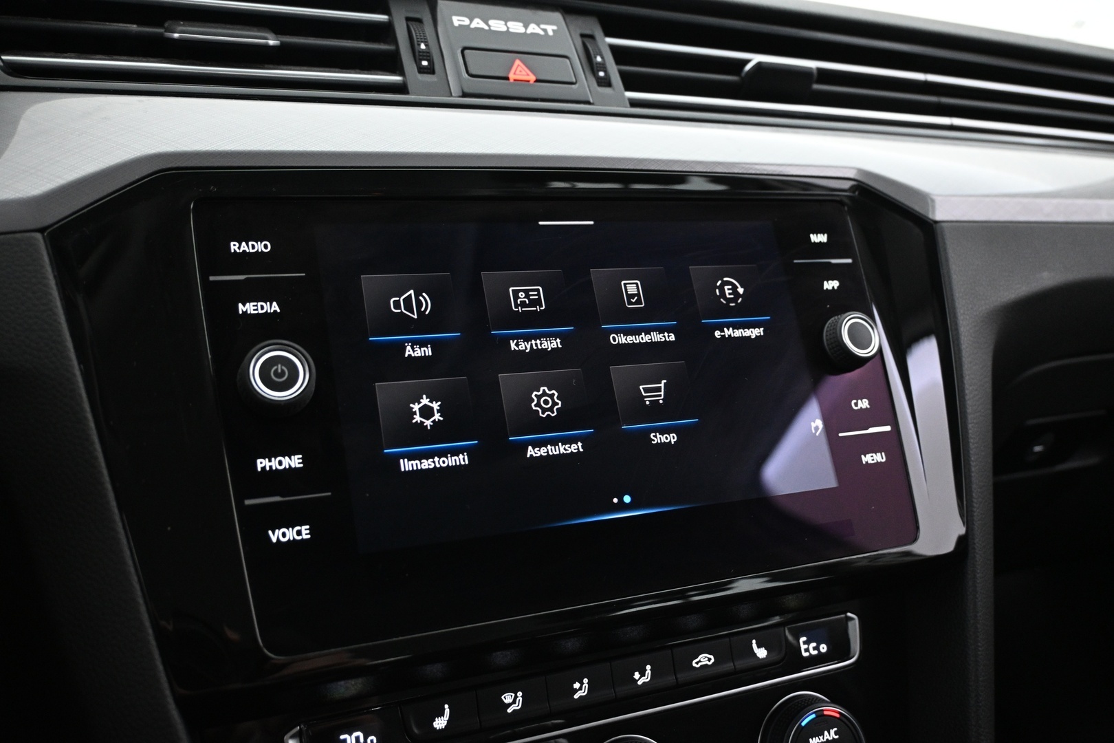 VOLKSWAGEN Passat 2020