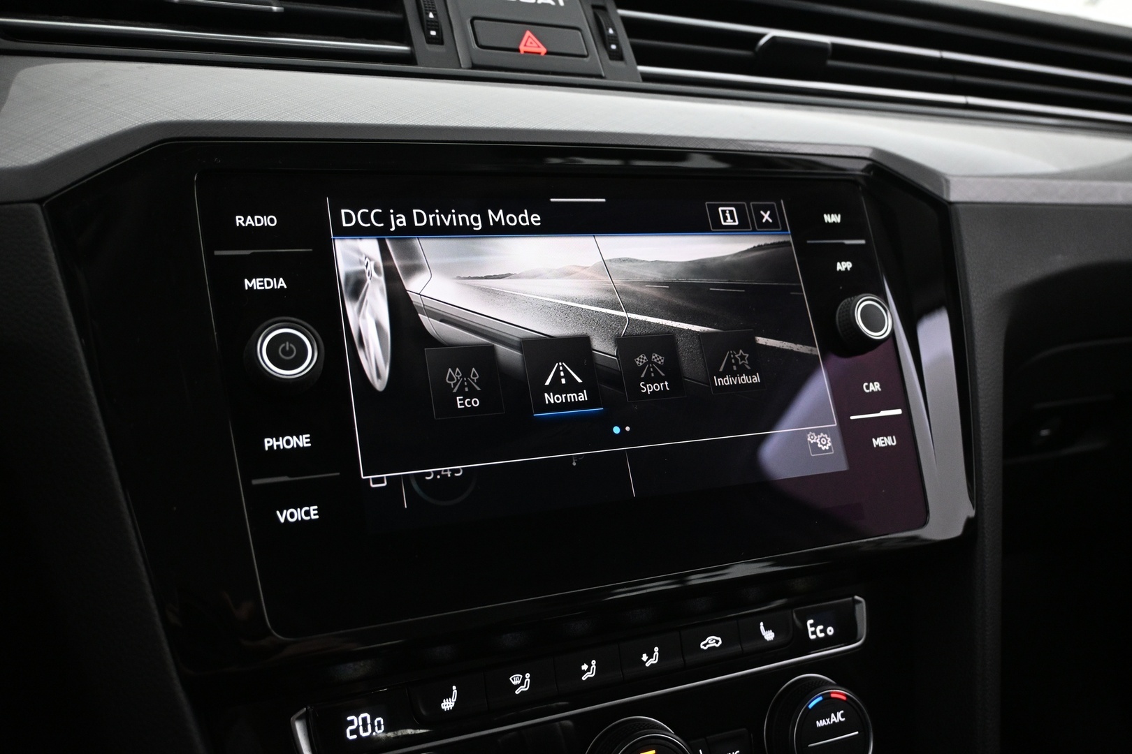 VOLKSWAGEN Passat 2020