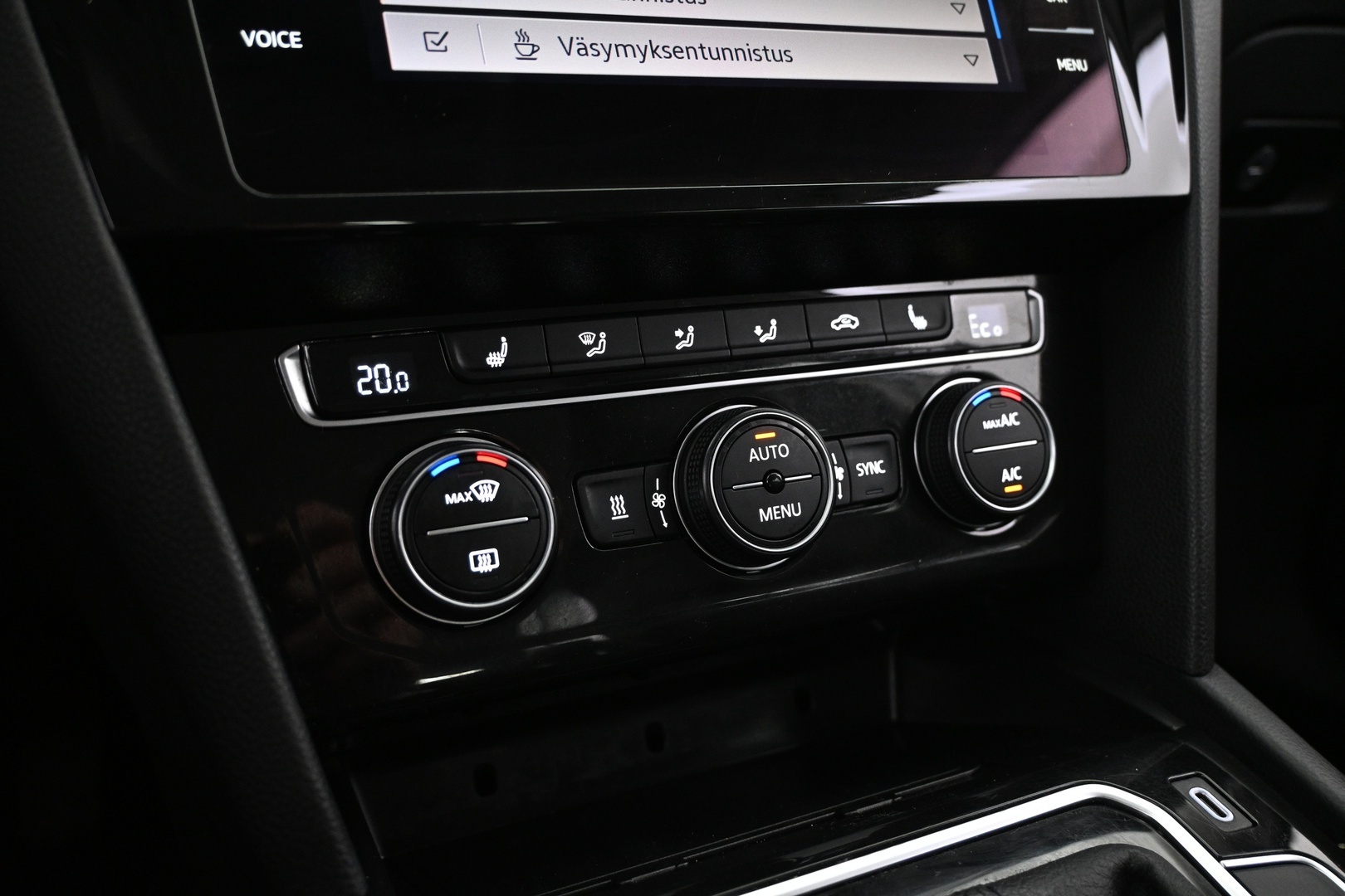 VOLKSWAGEN Passat 2020