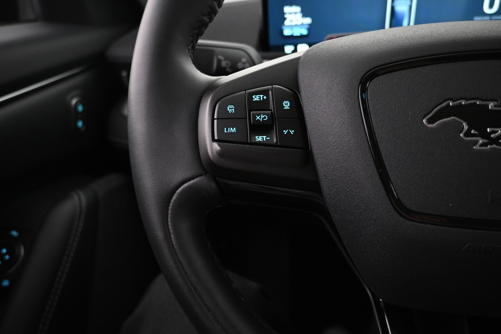 FORD Mustang 2022