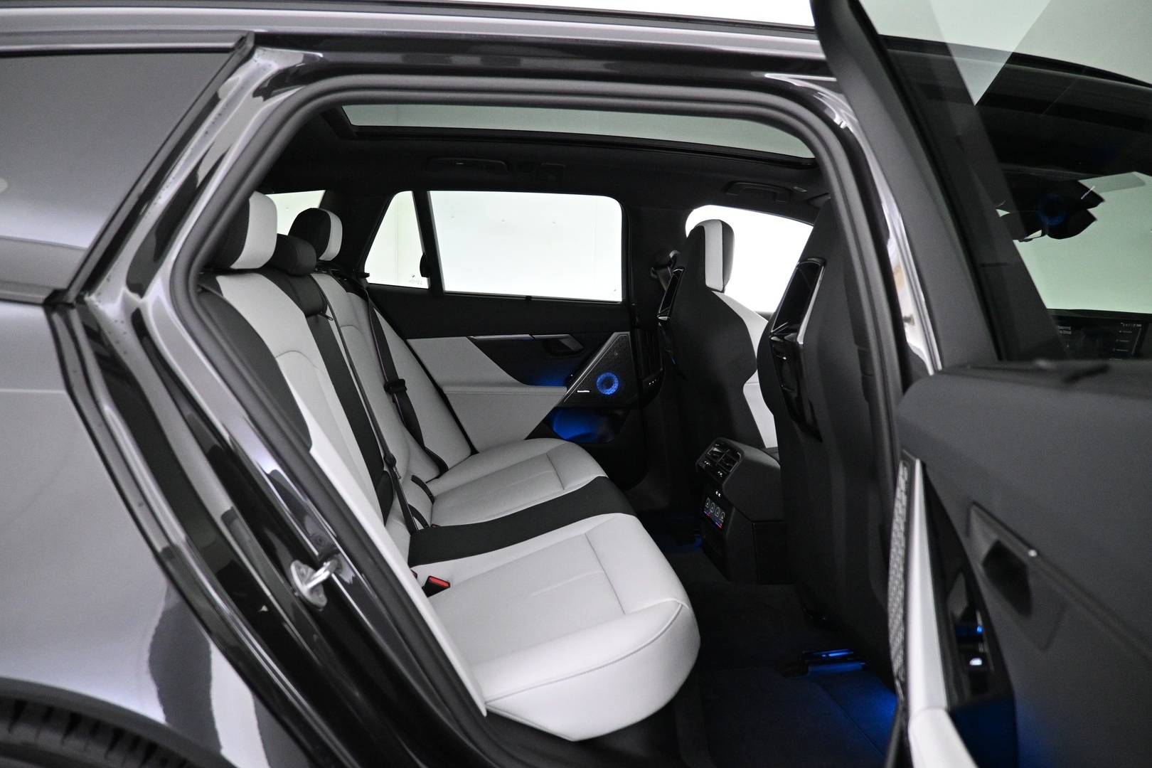 BMW M5 2025