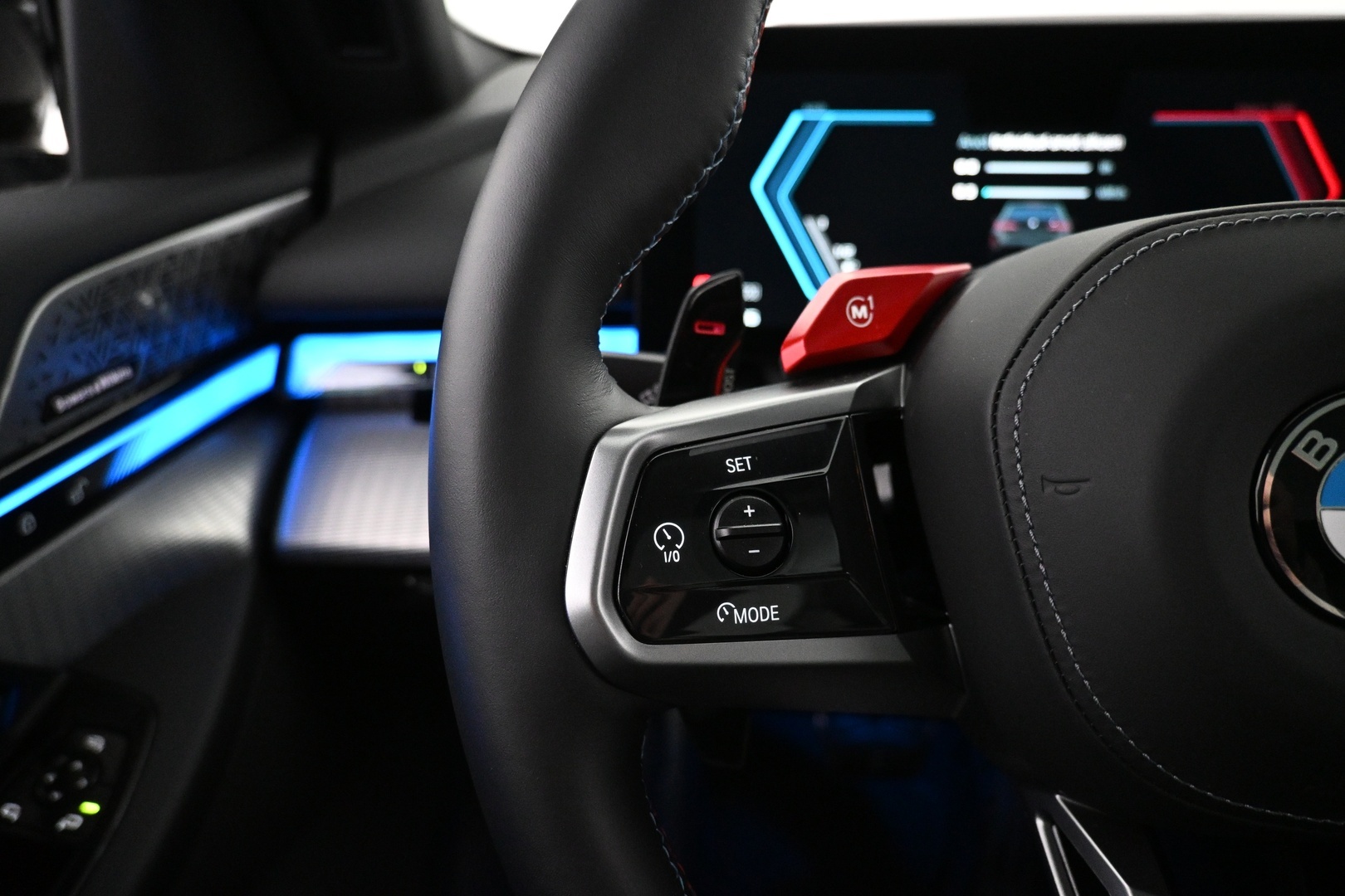 BMW M5 2025