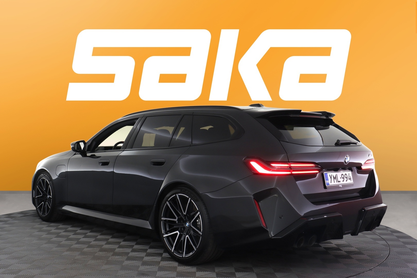 BMW M5 2025
