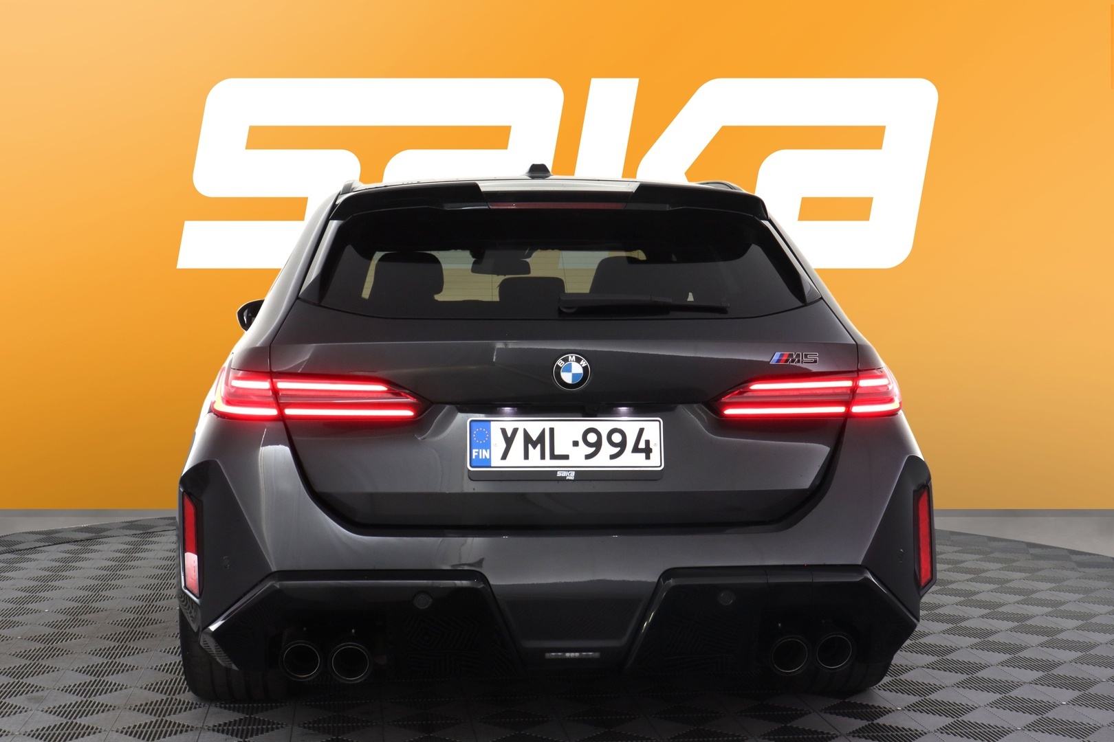 BMW M5 2025