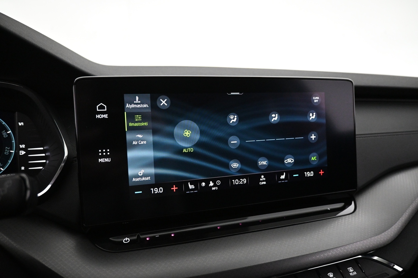 SKODA Octavia 2024