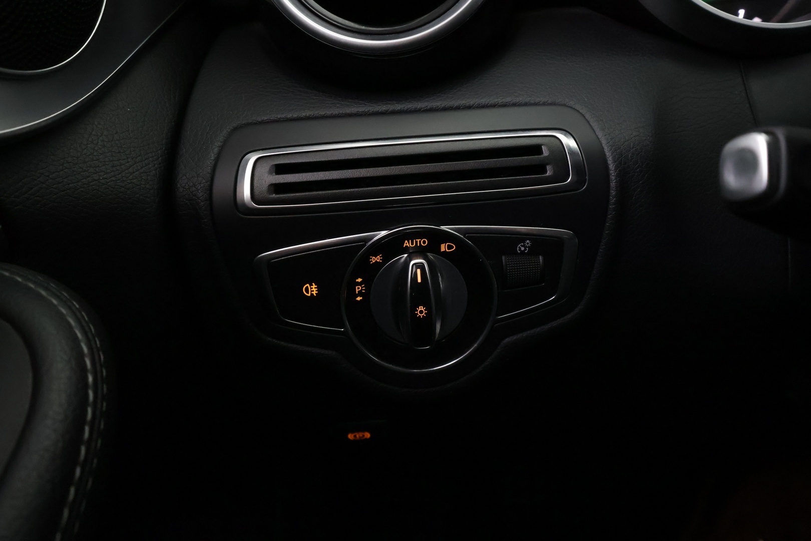 MERCEDES-BENZ C 2014