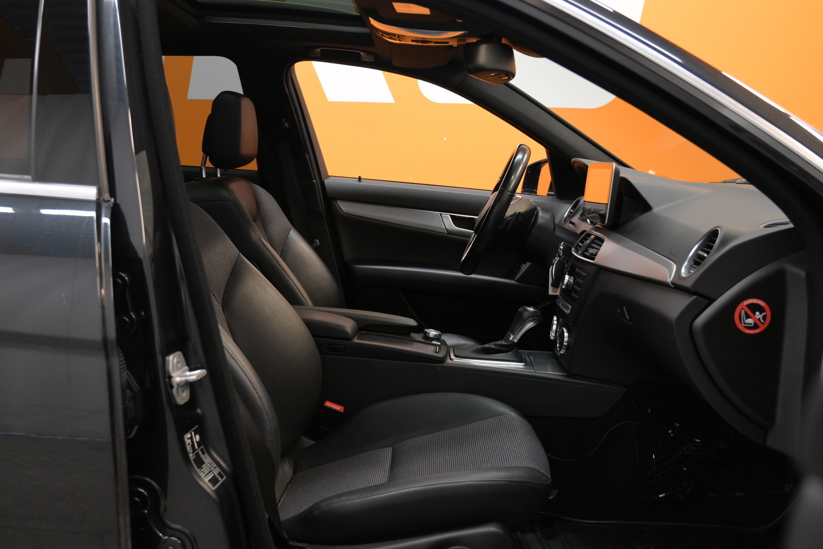 MERCEDES-BENZ C 2011