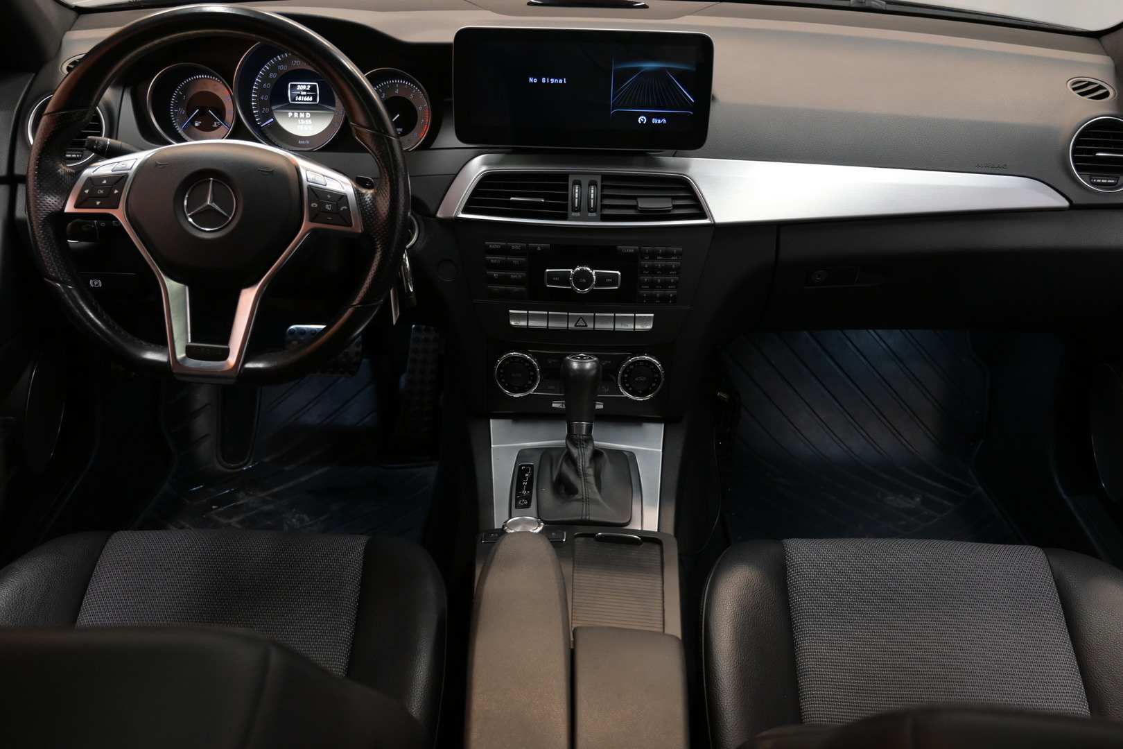 MERCEDES-BENZ C 2011