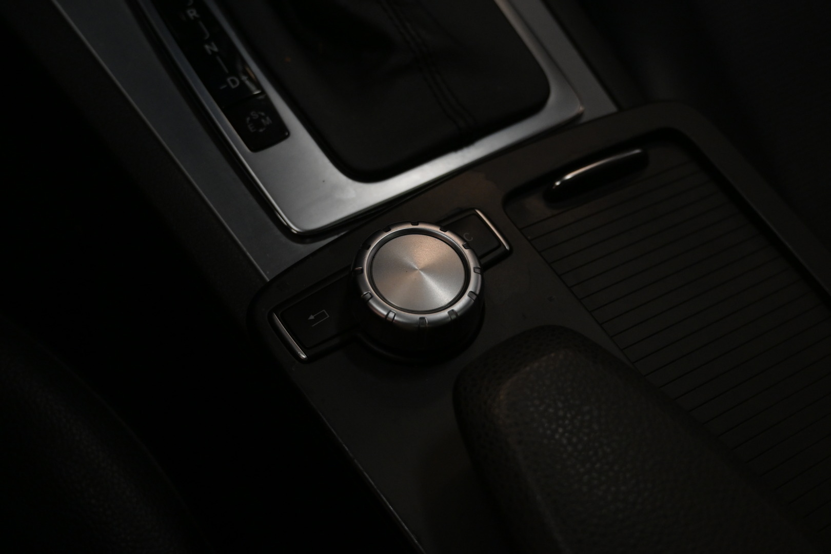 MERCEDES-BENZ C 2011