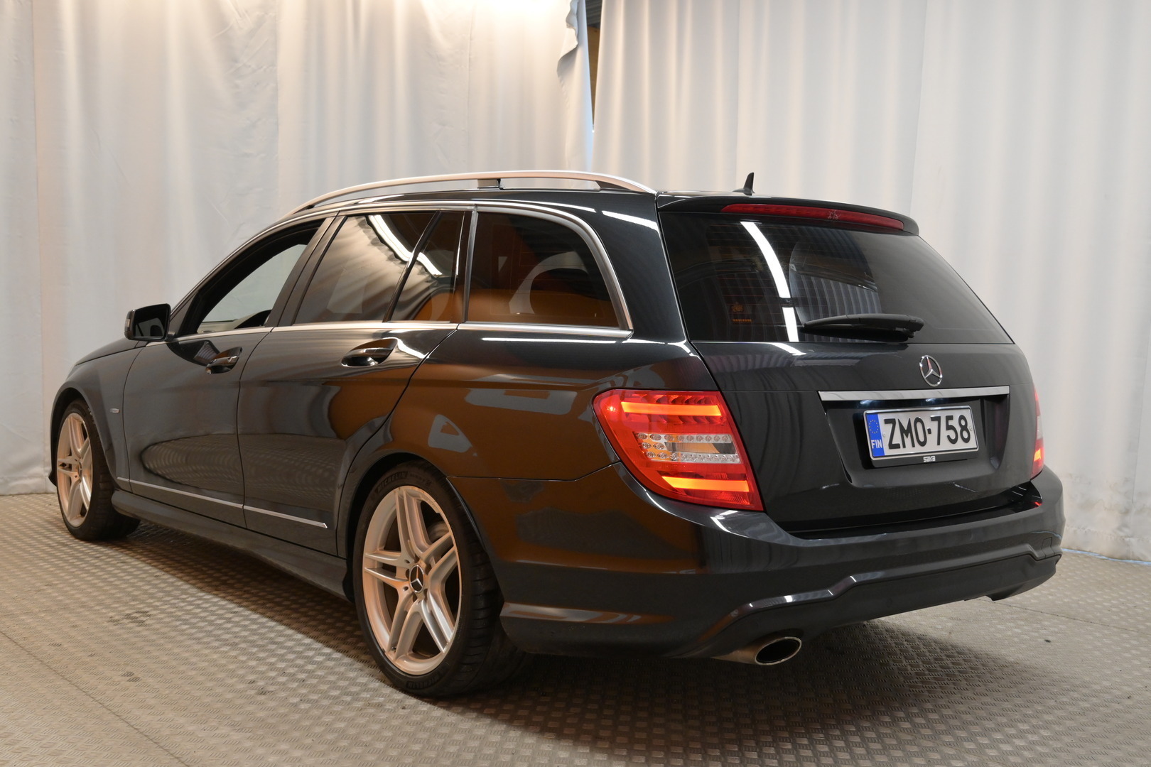 MERCEDES-BENZ C 2011