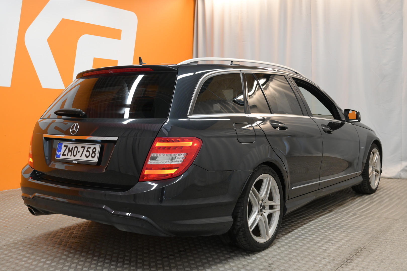 MERCEDES-BENZ C 2011