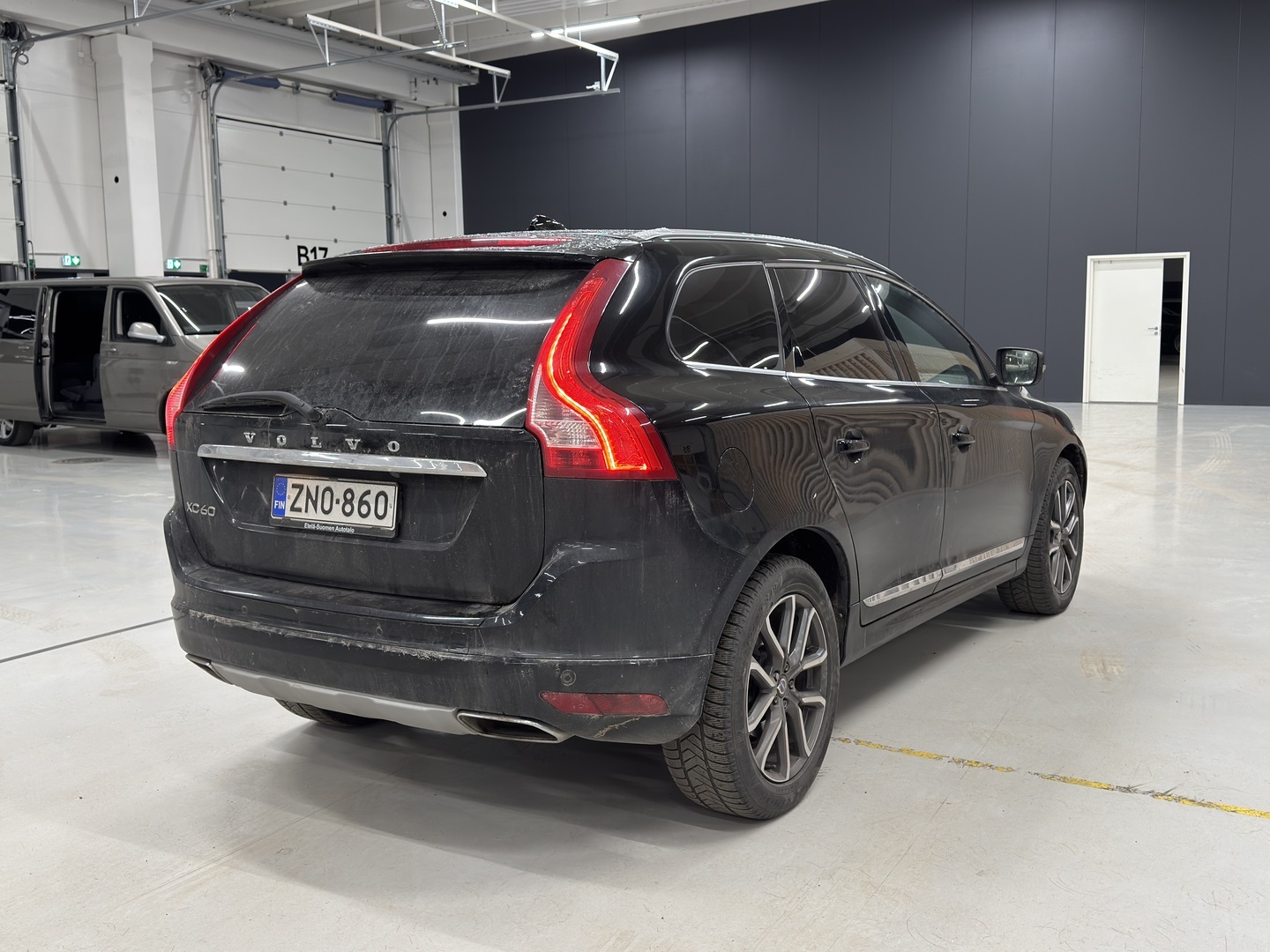VOLVO XC60 2016