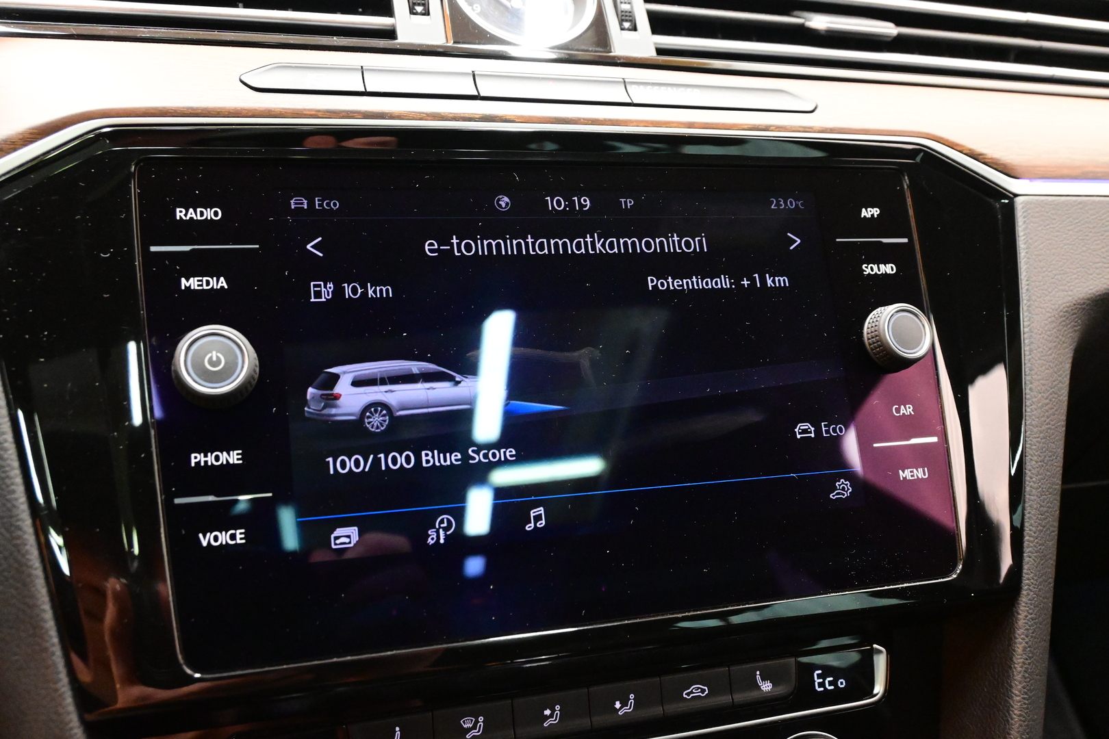 VOLKSWAGEN Passat 2018