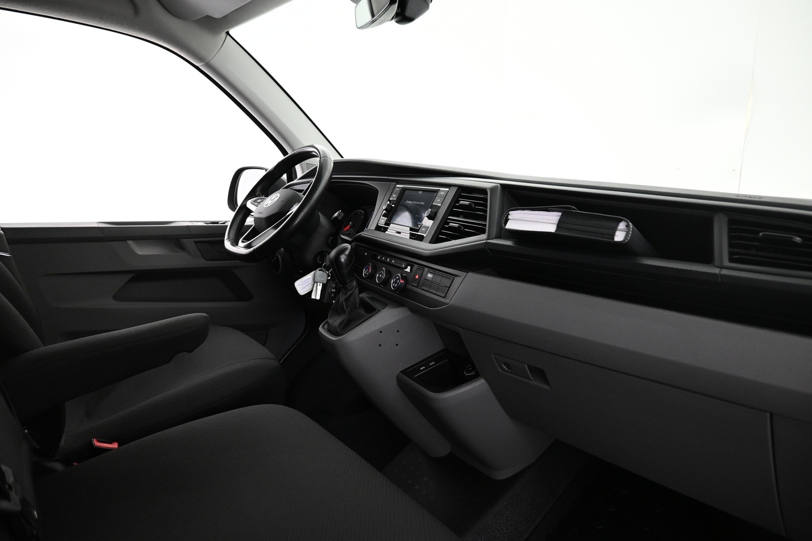 VOLKSWAGEN Transporter 2022