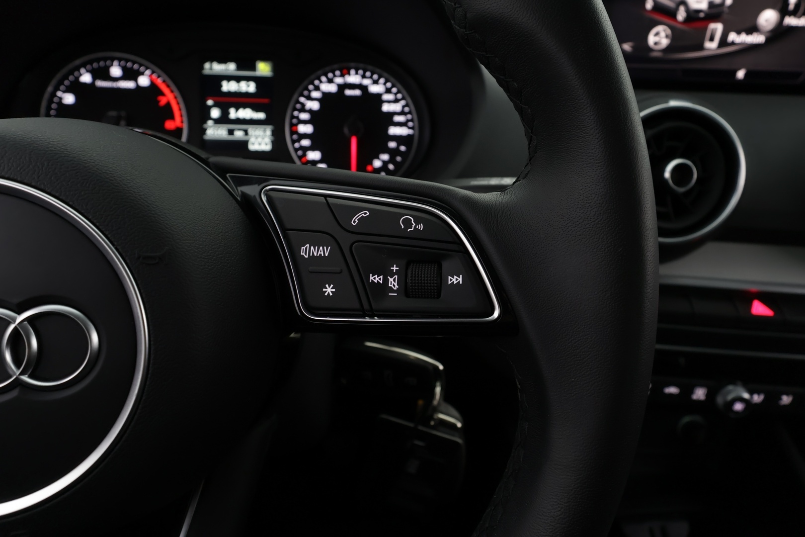 AUDI Q2 2023