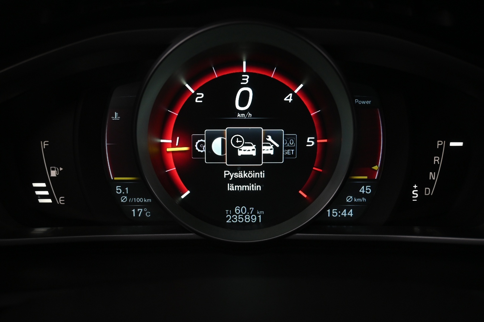 VOLVO V40 Cross Country 2015