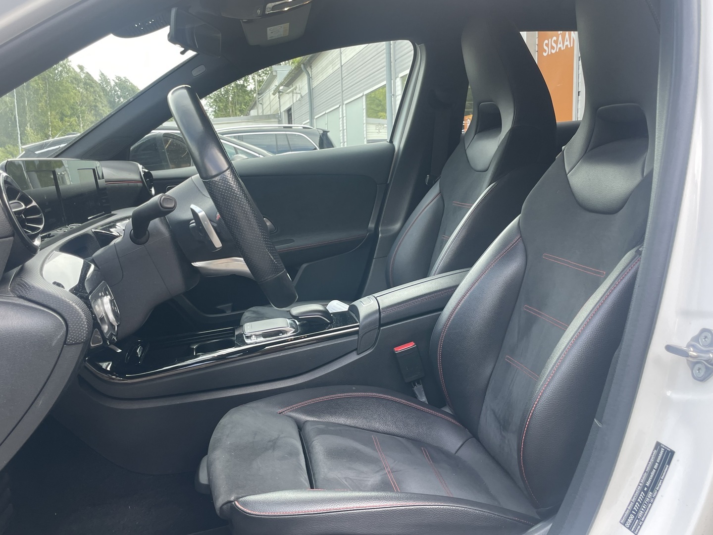 MERCEDES-BENZ A 2019