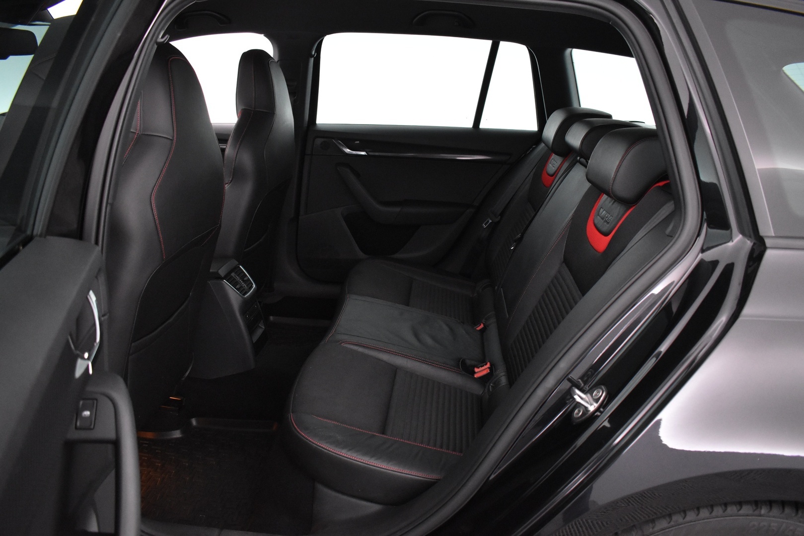SKODA Octavia 2016