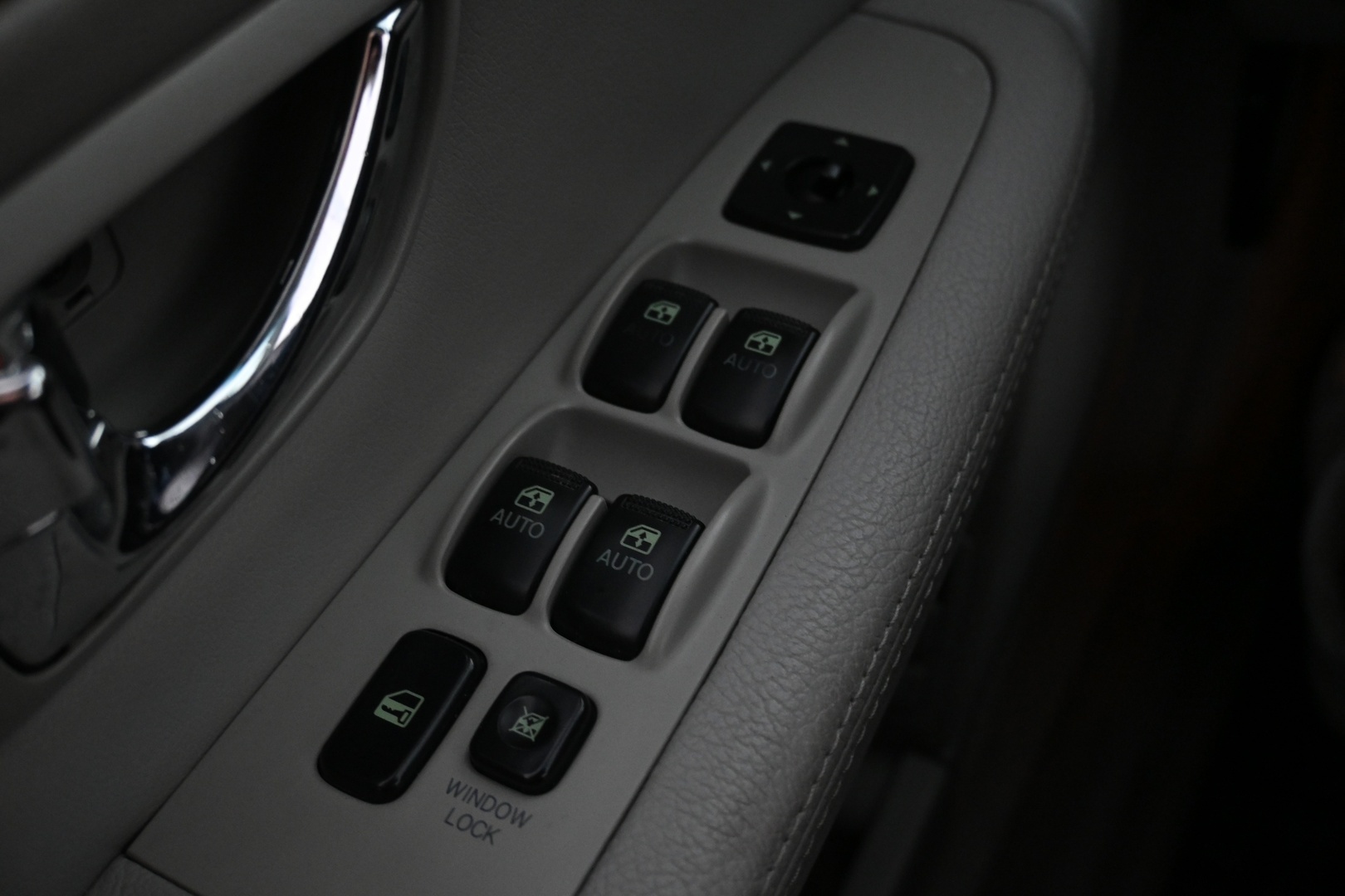 KIA Opirus 2007