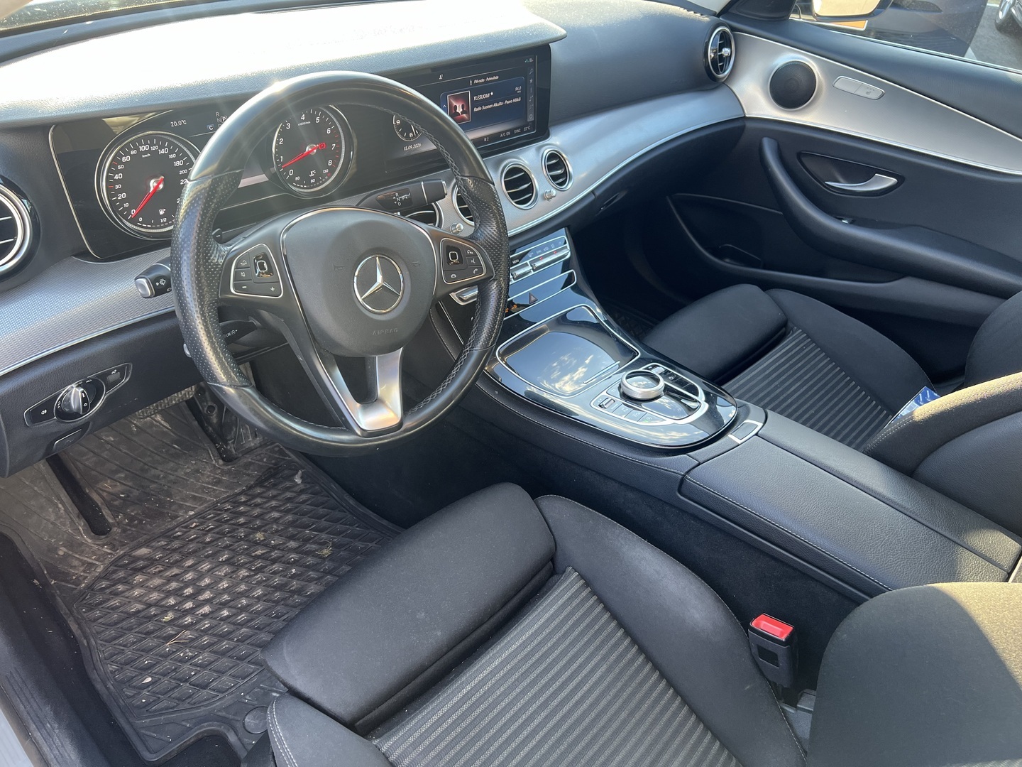 MERCEDES-BENZ E 2018