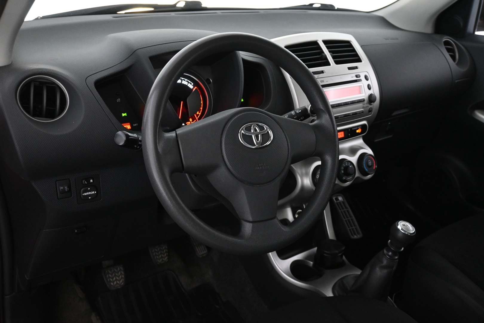 TOYOTA Urban Cruiser 2009