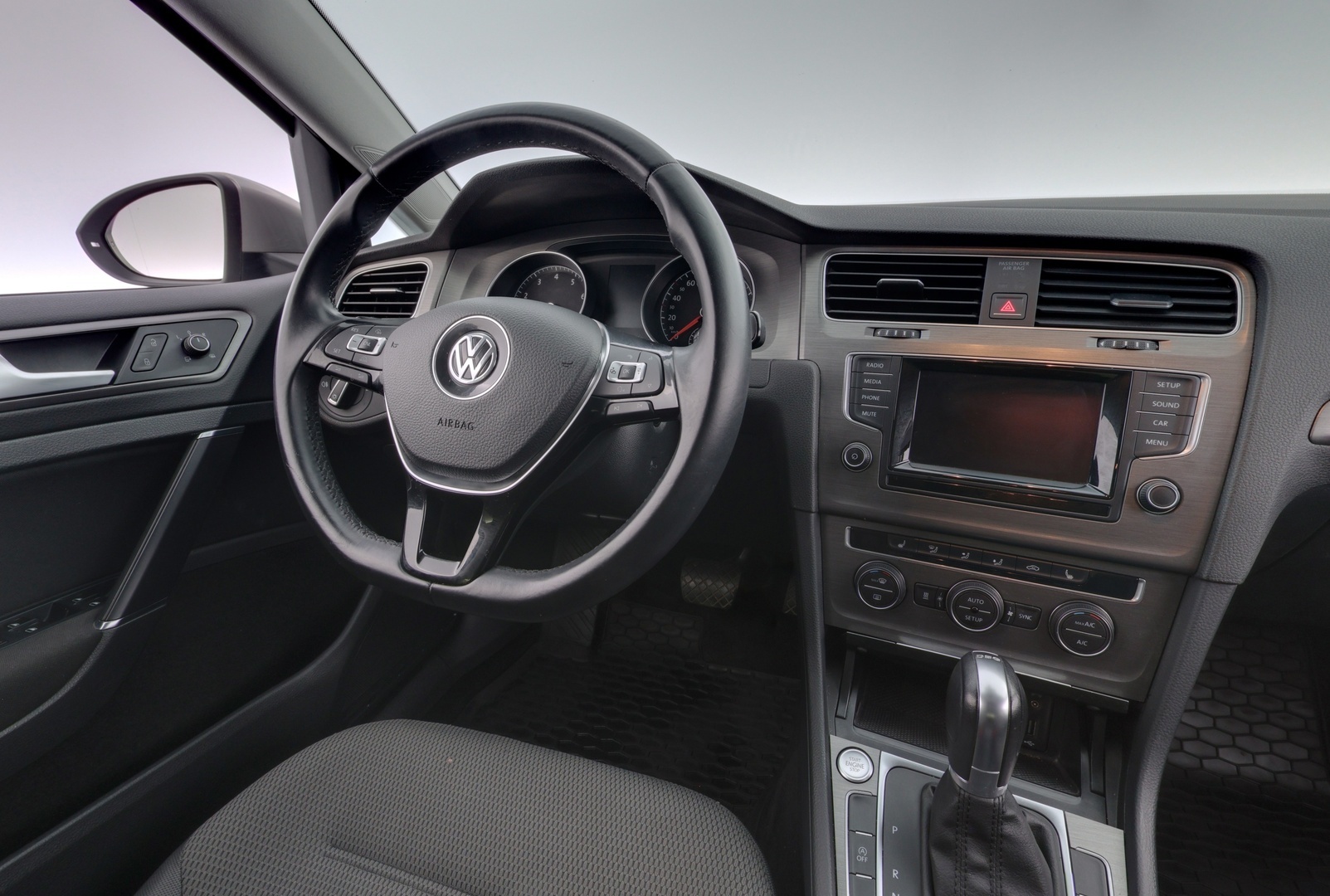 VOLKSWAGEN Golf 2013