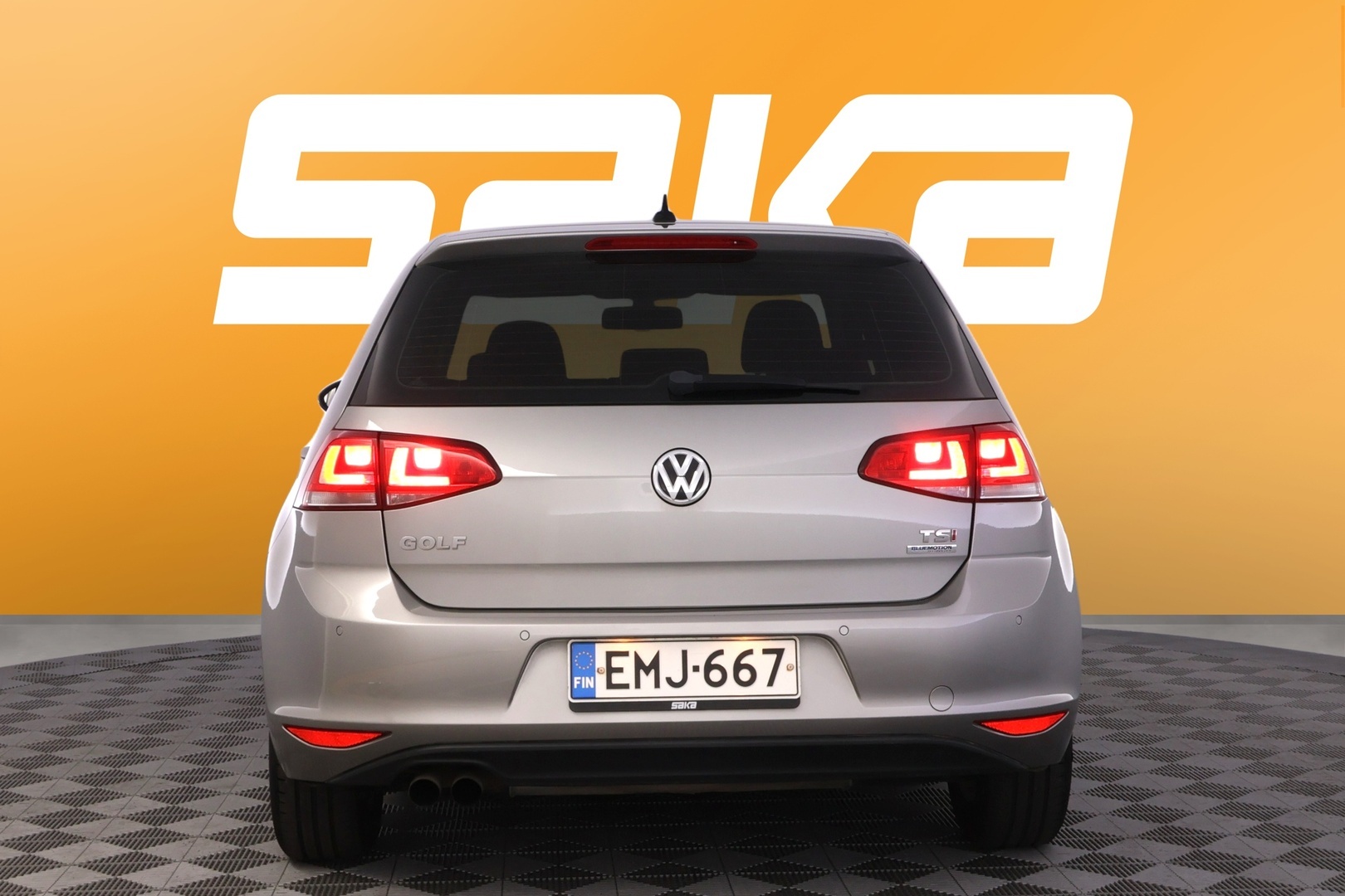 VOLKSWAGEN Golf 2013