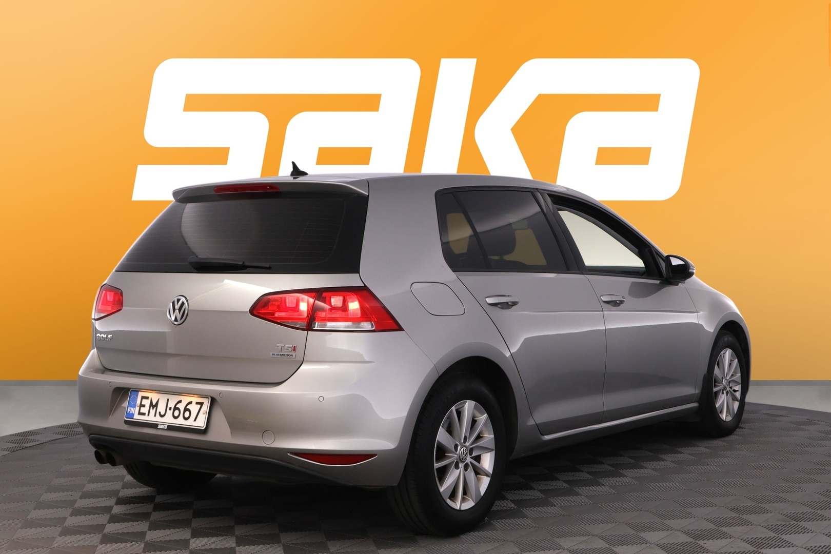 VOLKSWAGEN Golf 2013