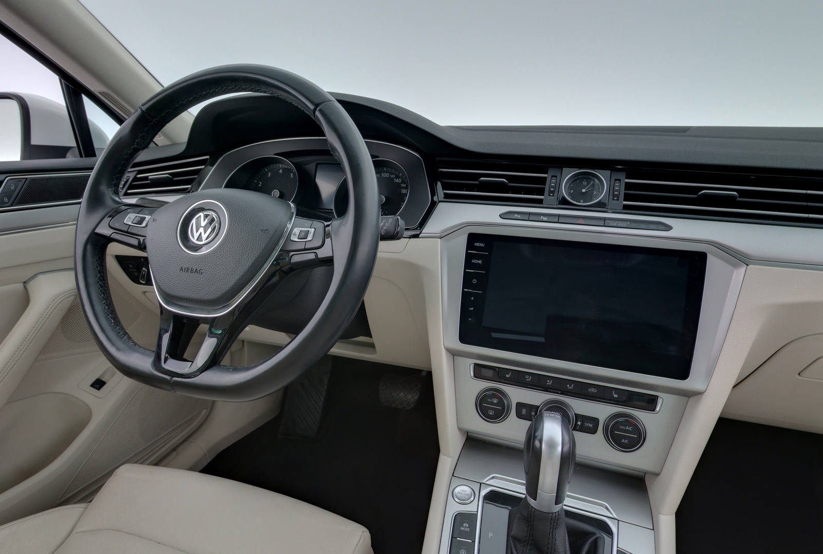 VOLKSWAGEN Passat 2018