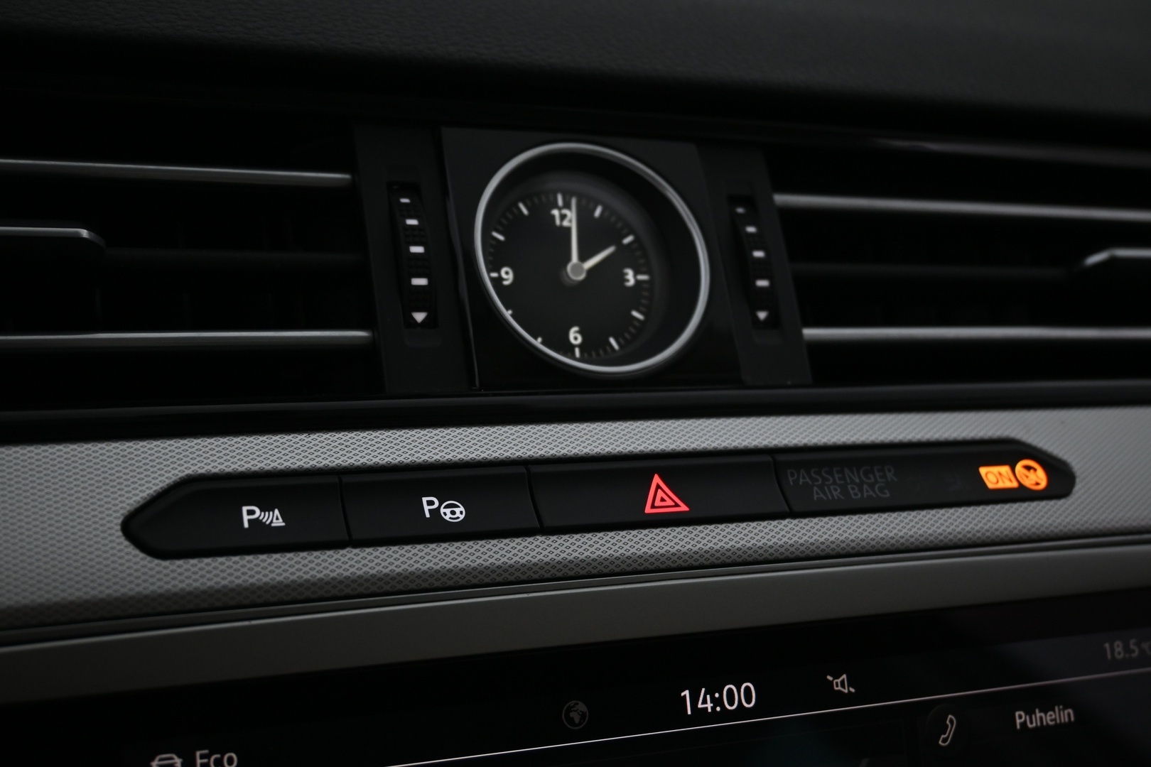 VOLKSWAGEN Passat 2018