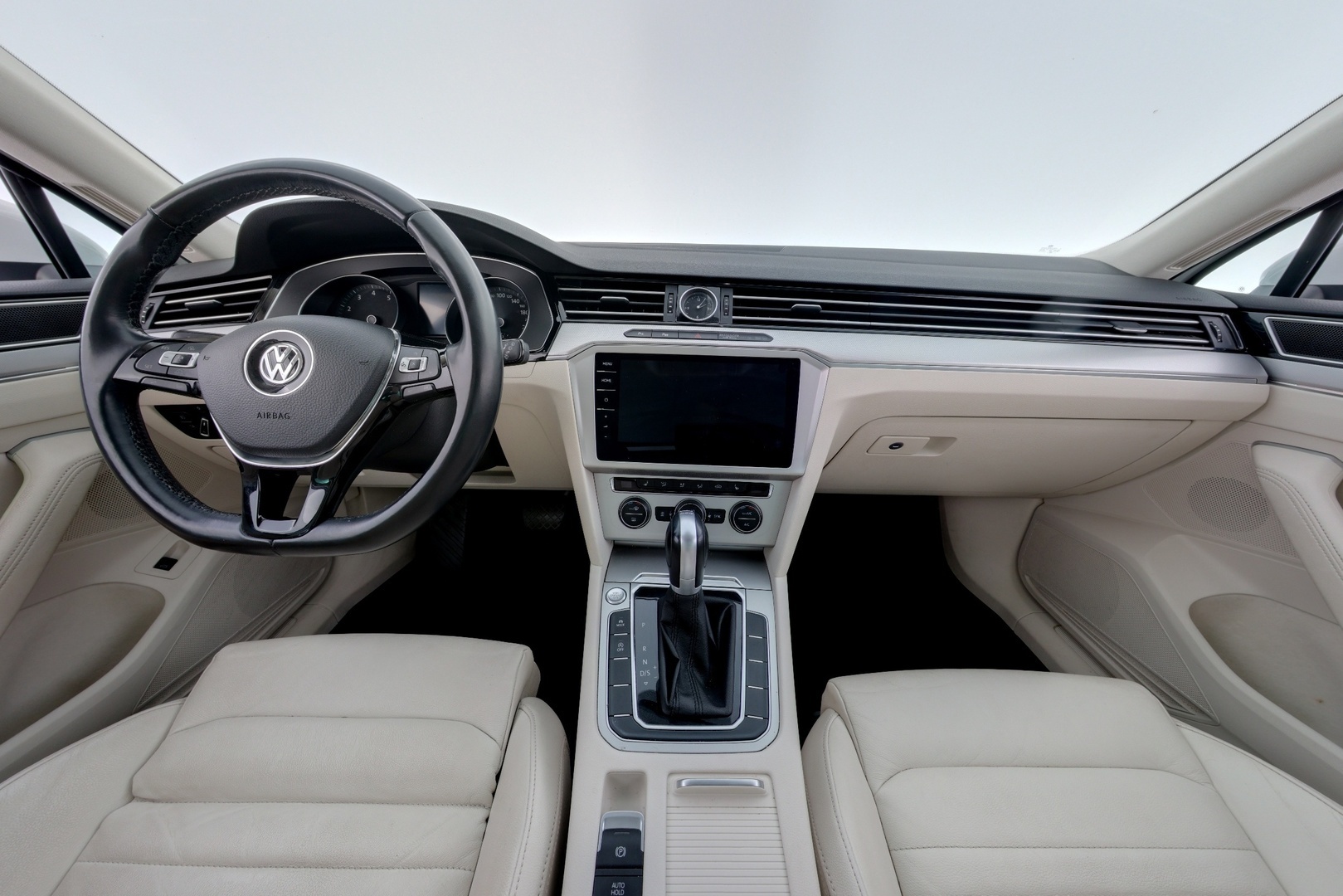 VOLKSWAGEN Passat 2018