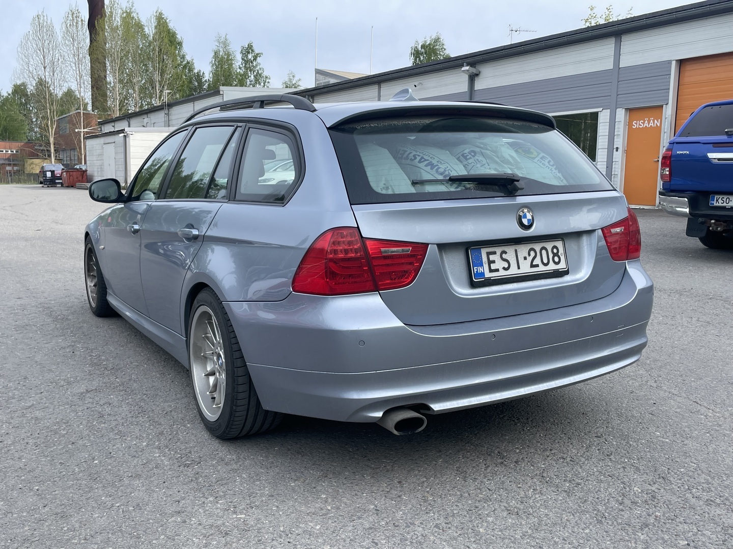 BMW 320 2011