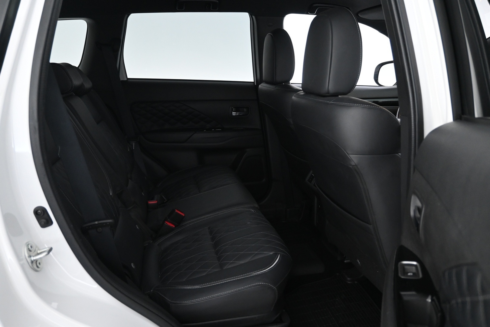 MITSUBISHI Outlander PHEV 2019