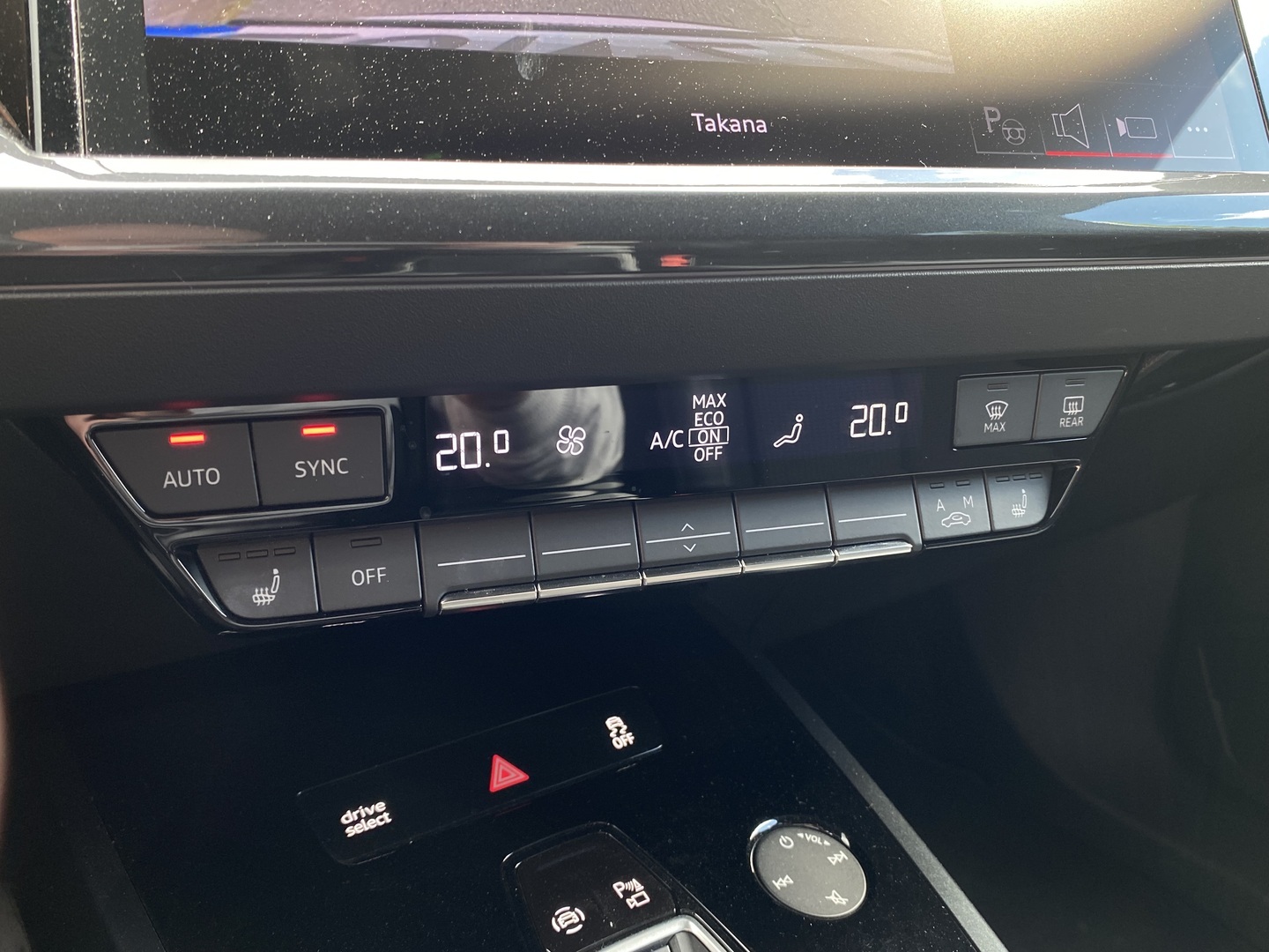 AUDI Q4 e-tron 2023