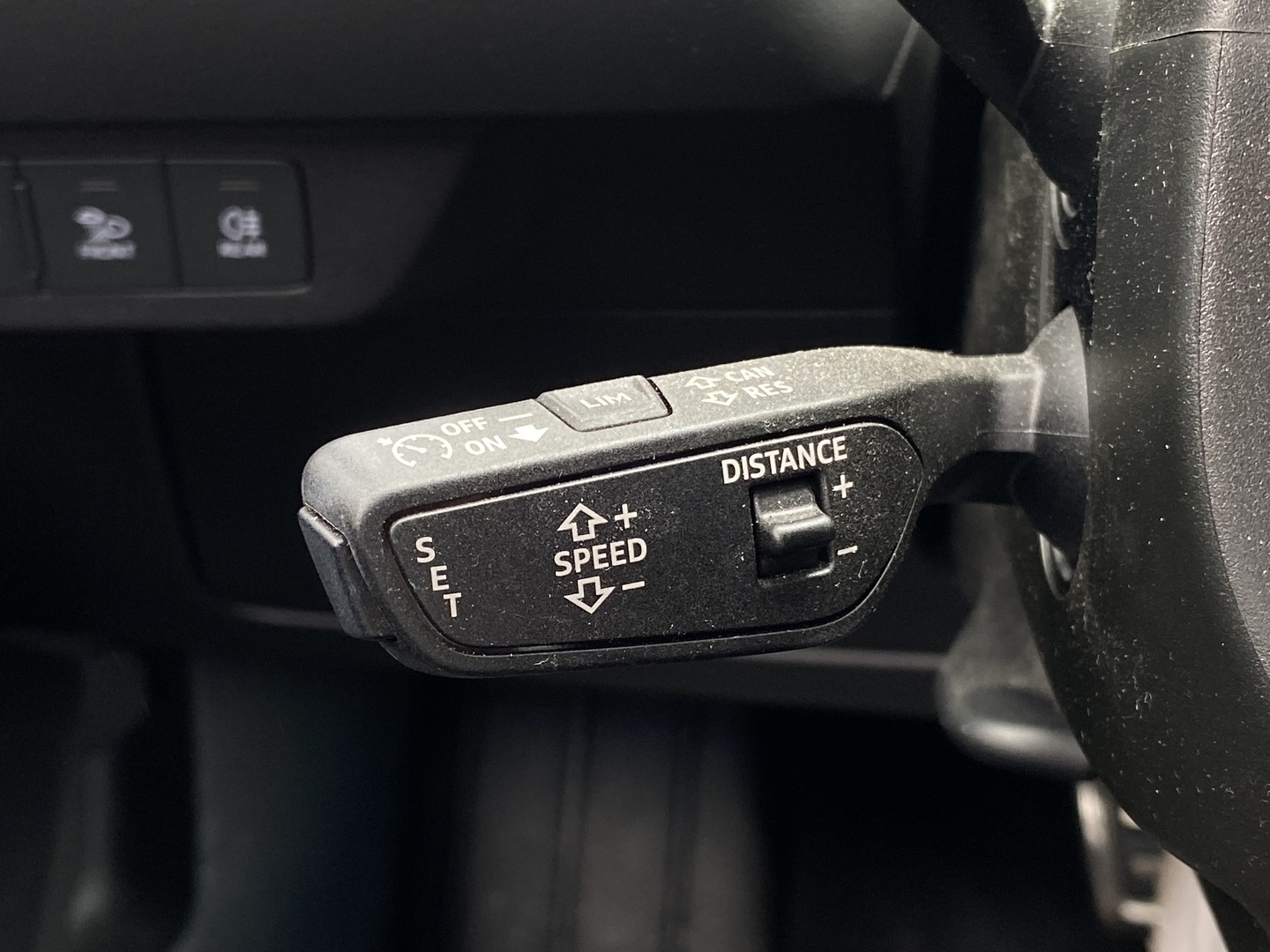 AUDI Q4 e-tron 2023