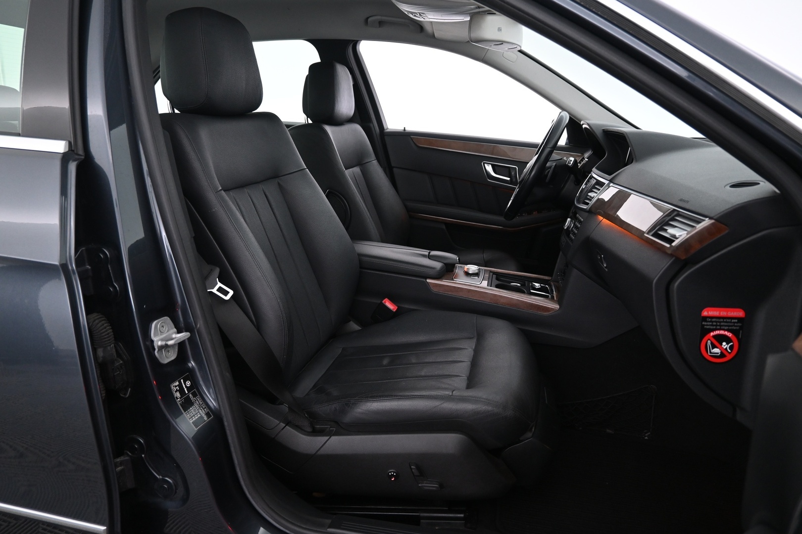 MERCEDES-BENZ E 2012