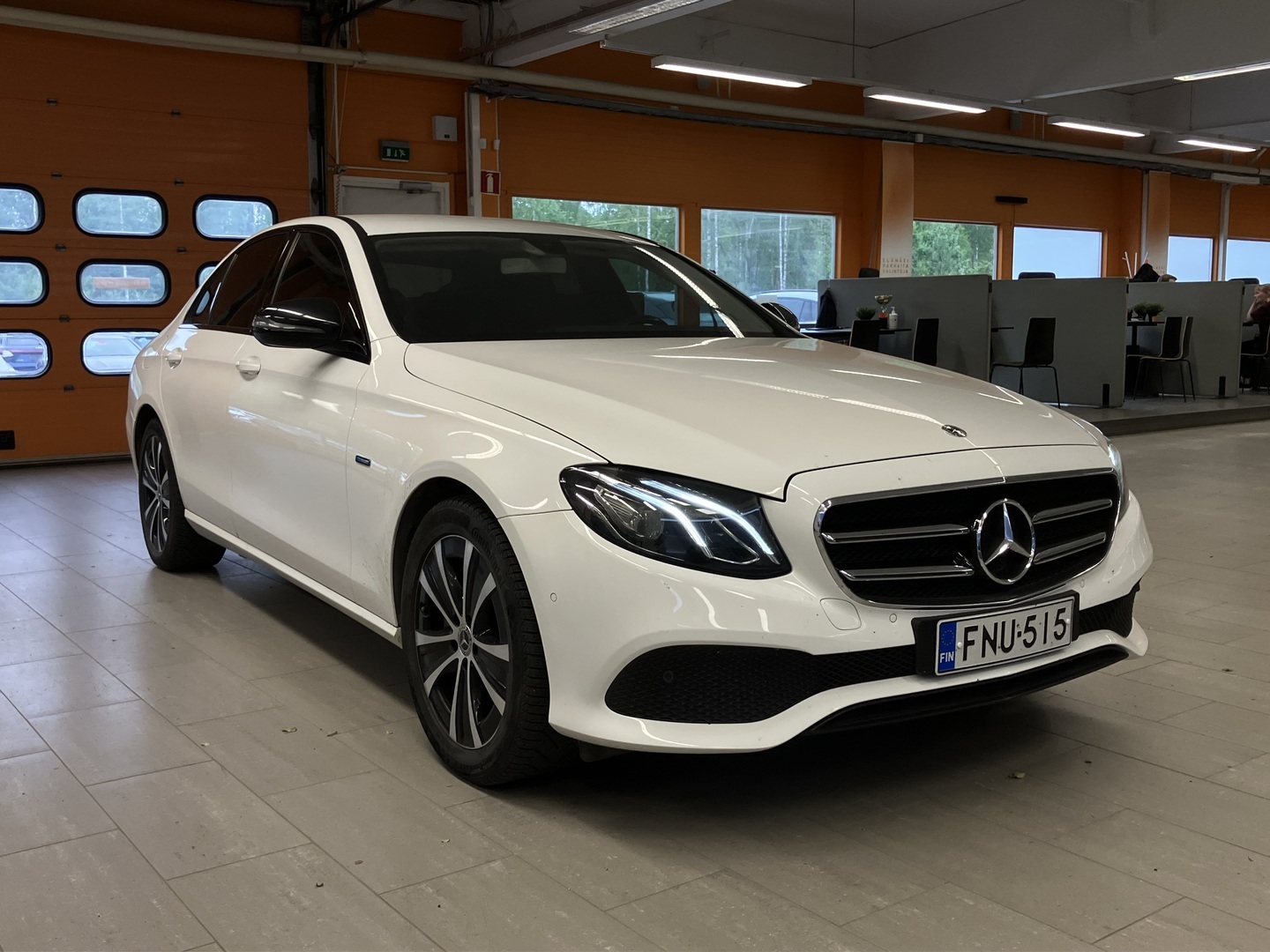 MERCEDES-BENZ E 2019