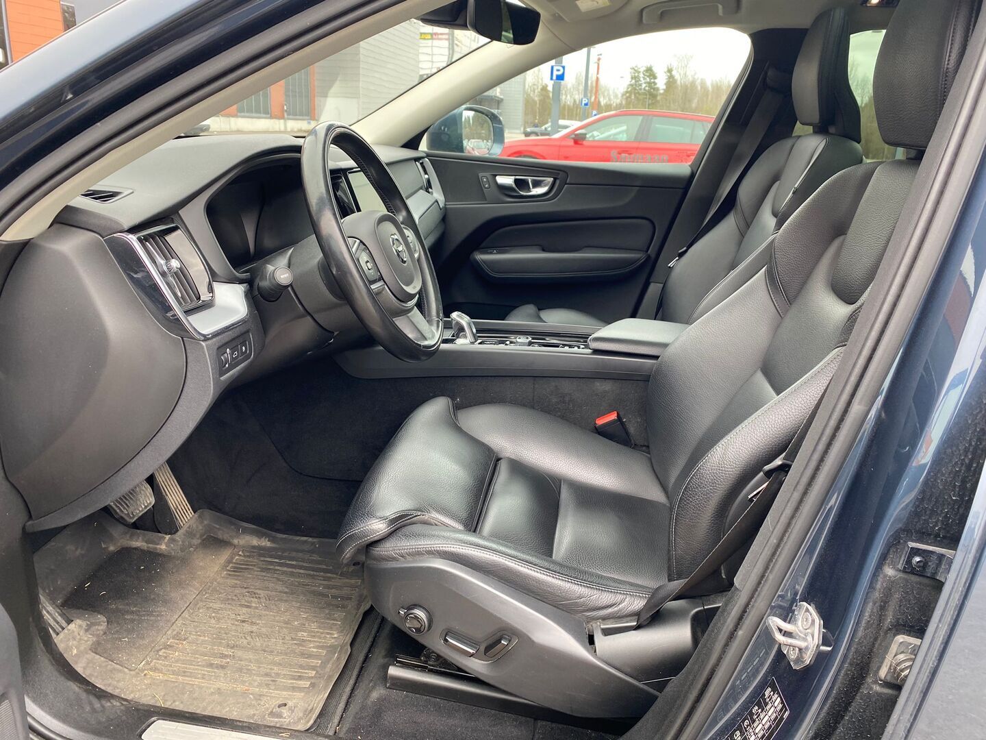 VOLVO XC60 2019
