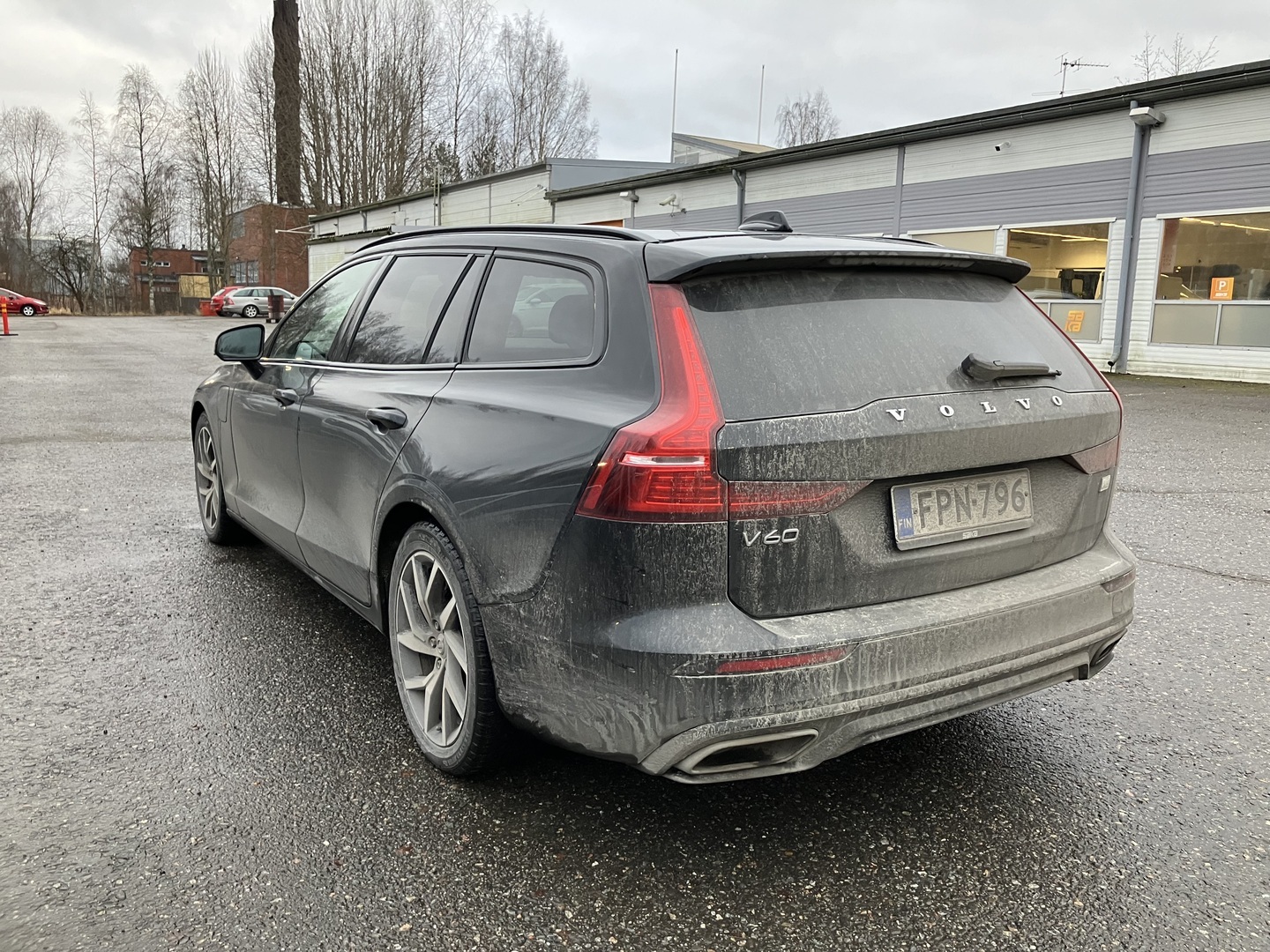VOLVO V60 2021