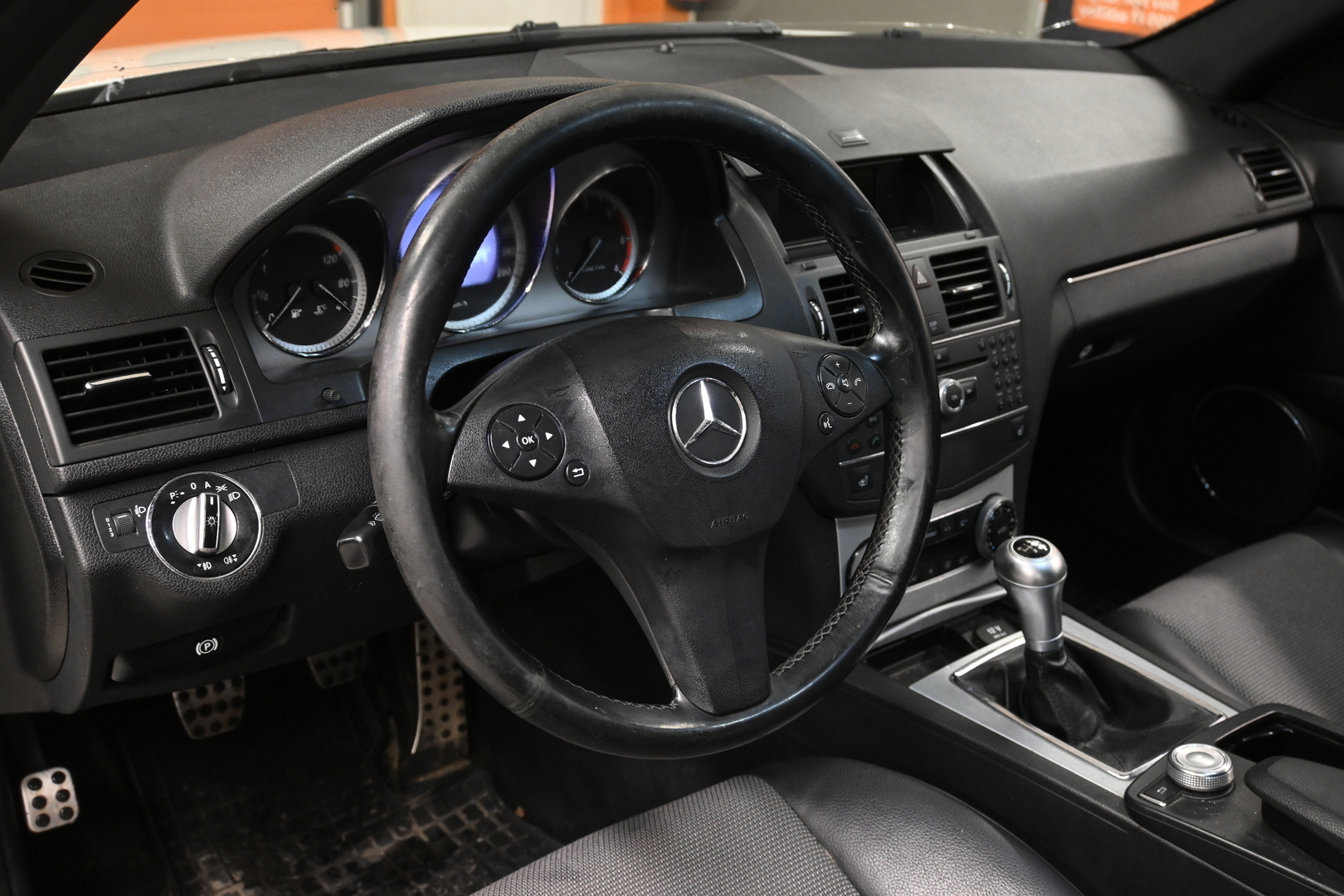 MERCEDES-BENZ C 2010