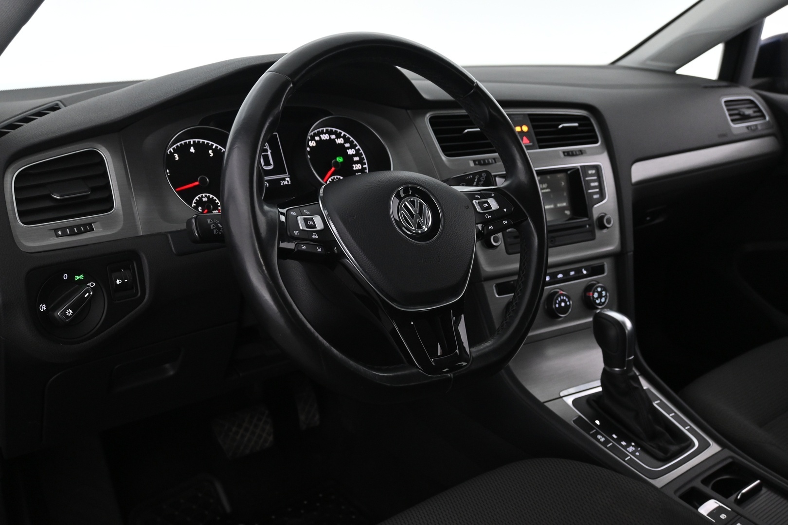 VOLKSWAGEN Golf 2014