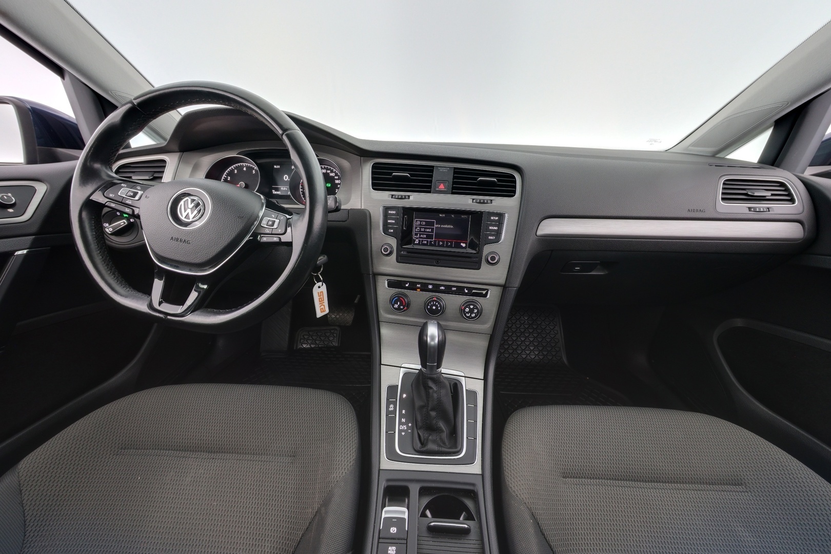 VOLKSWAGEN Golf 2014